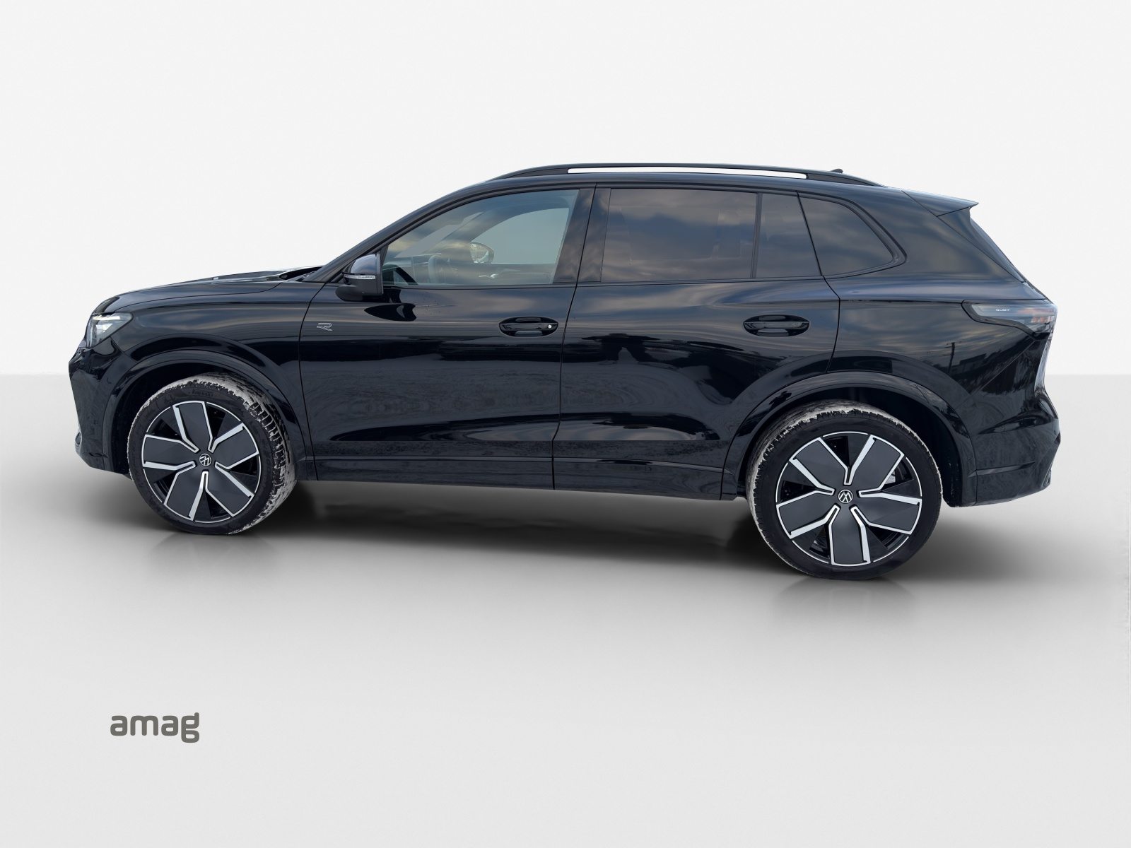 VW Tiguan R-Line, Benzina, Occasioni / Usate, Automatico - 2