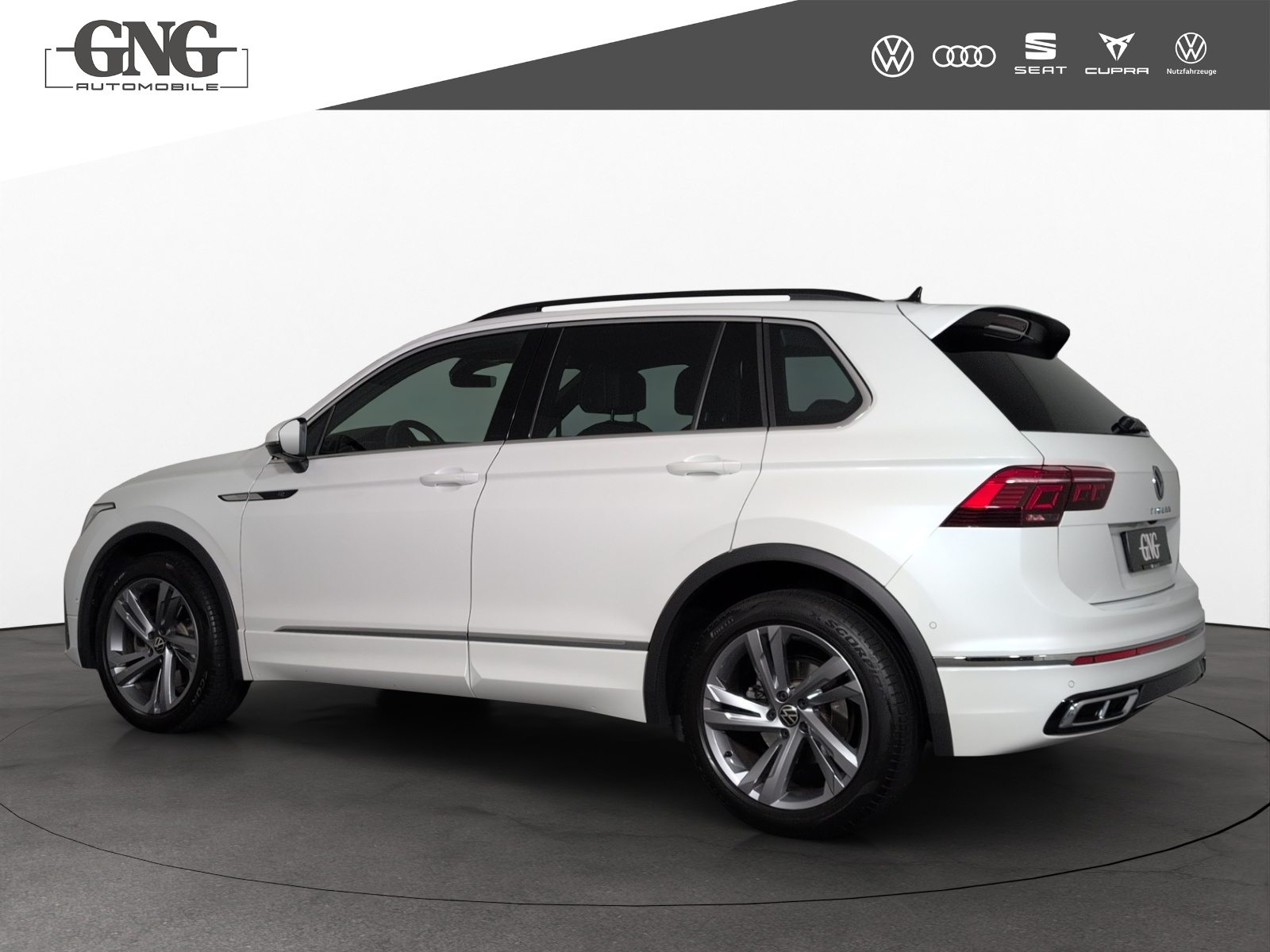 VW Tiguan R-Line, Benzina, Occasioni / Usate, Automatico - 2