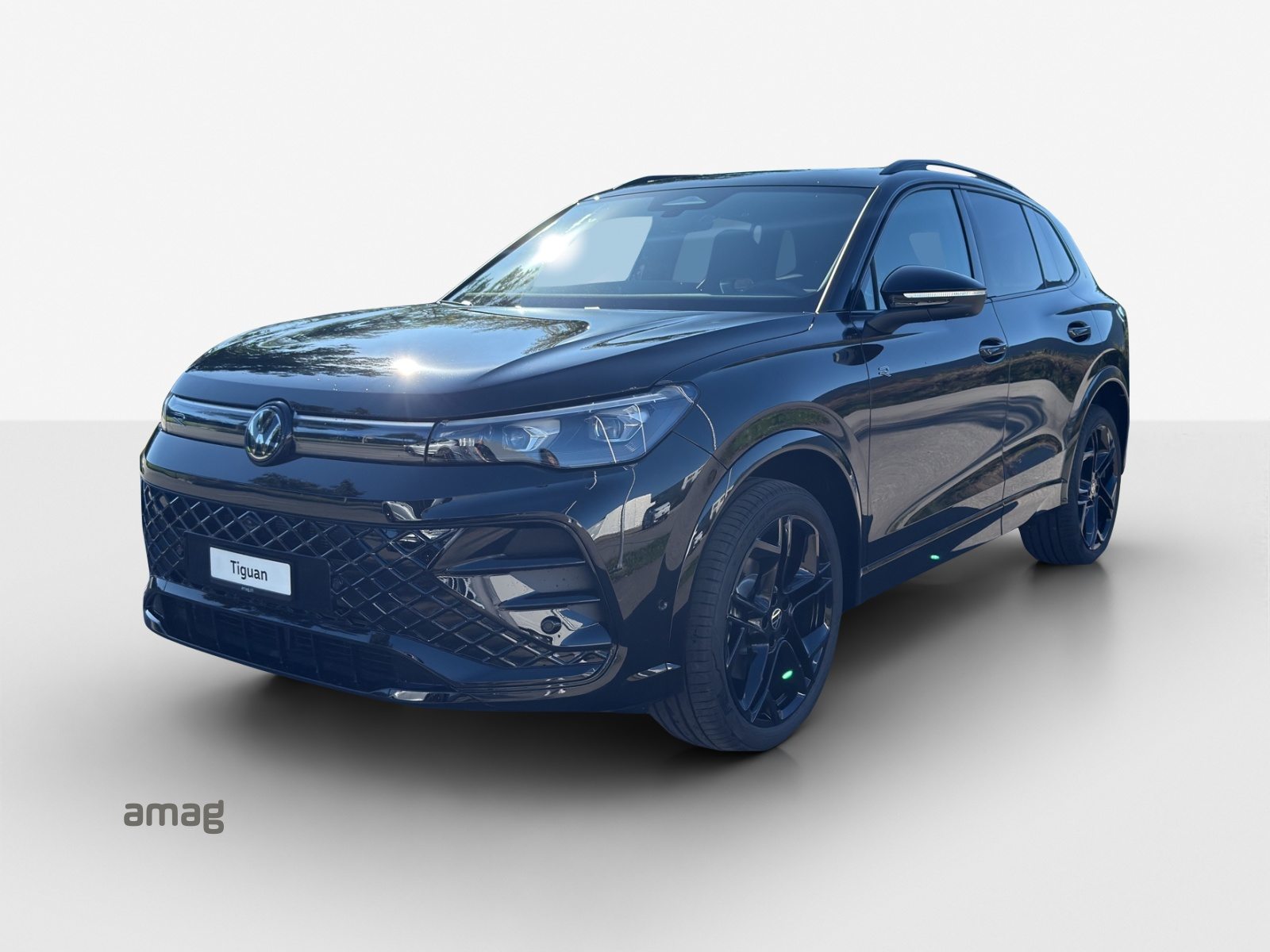 VW Tiguan R-Line