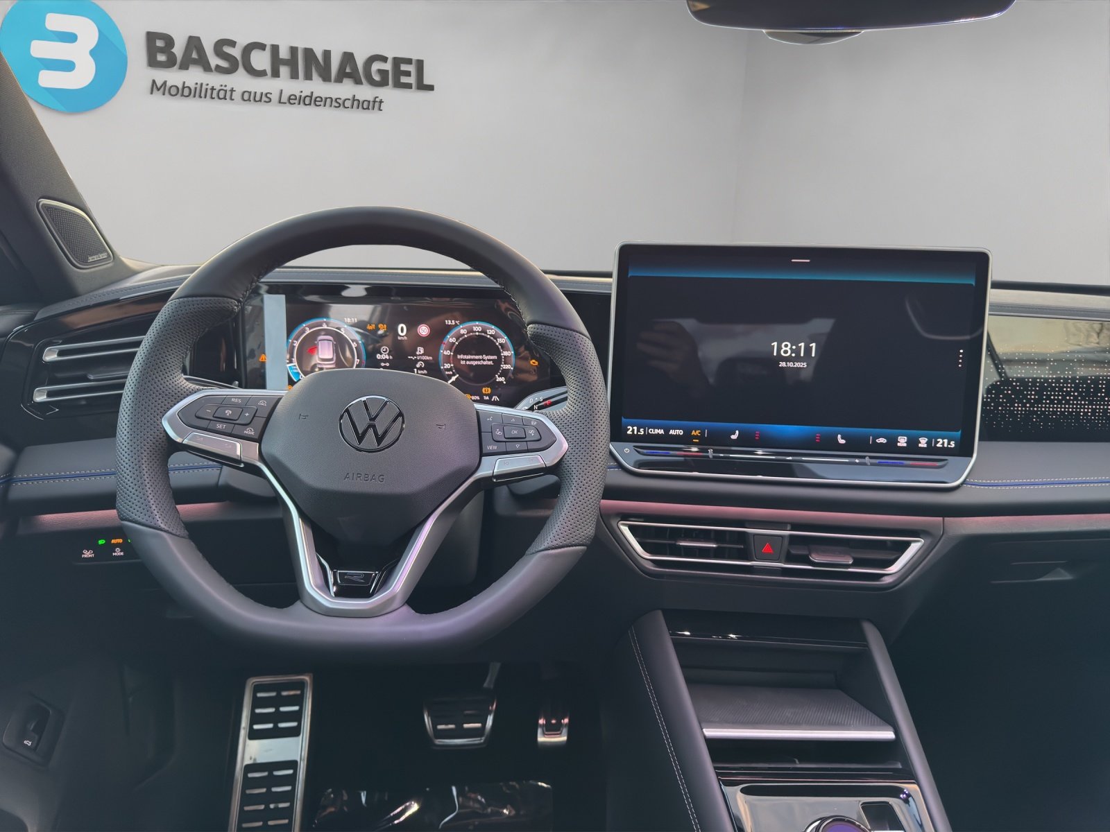 VW Tiguan 2.0 TSI DSG R-Line 4Motion, Essence, Occasion / Utilisé, Automatique - 5