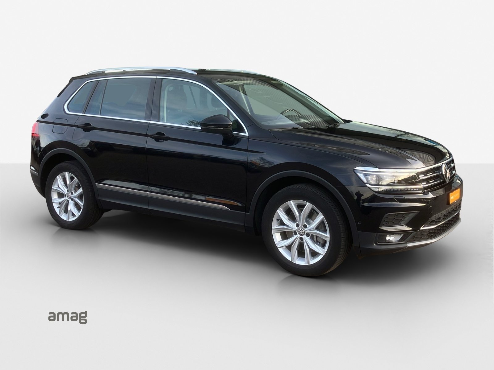 VW Tiguan Highline, Petrol, Second hand / Used, Automatic - 6