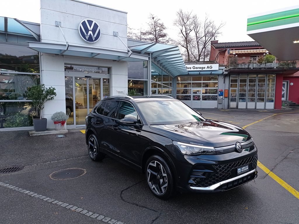 VW Tiguan R-Line