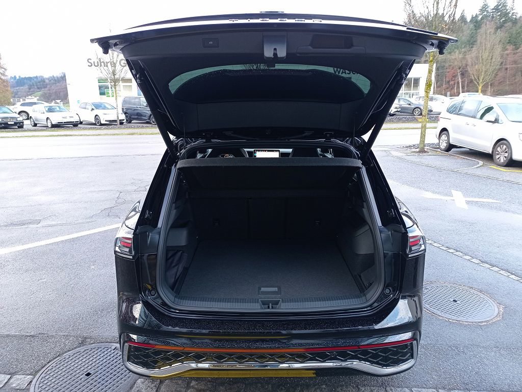VW Tiguan R-Line, Diesel, Second hand / Used, Automatic - 6