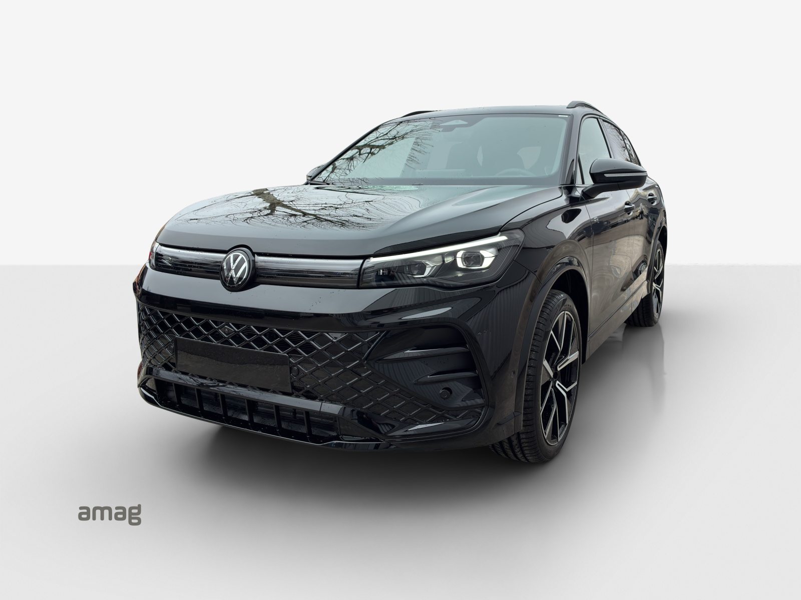VW Tiguan R-Line, Benzina, Occasioni / Usate, Automatico - 2