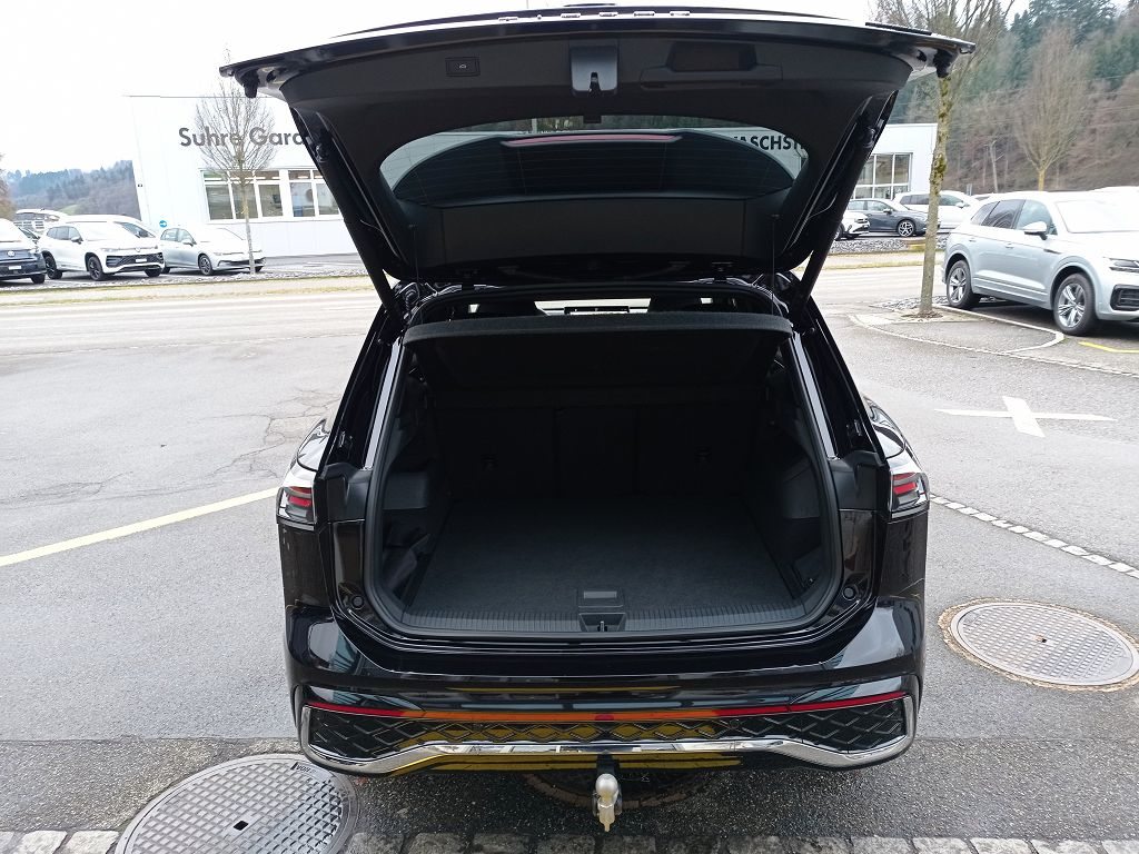 VW Tiguan R-Line UNITED, Diesel, Occasion / Utilisé, Automatique - 7