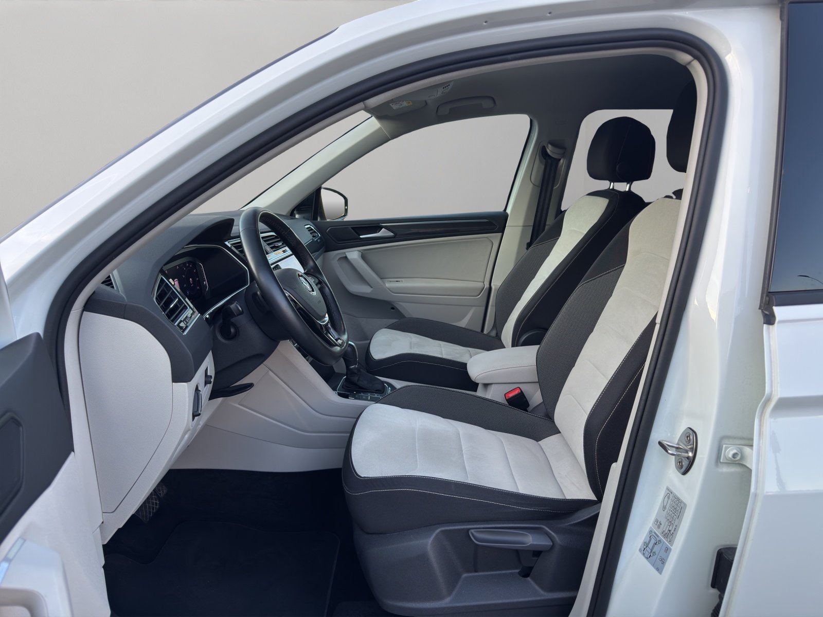 VW Tiguan 2.0TSI Highline 4Motion DSG, Benzin, Occasion / Gebraucht, Automatik - 4