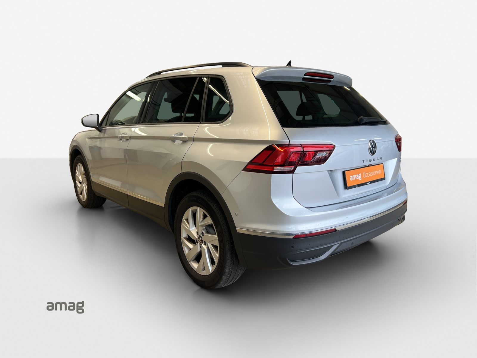 VW Tiguan Life, Essence, Occasion / Utilisé, Automatique - 3