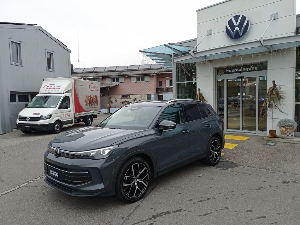 VW Tiguan UNITED, Essence, Occasion / Utilisé, Automatique - 3