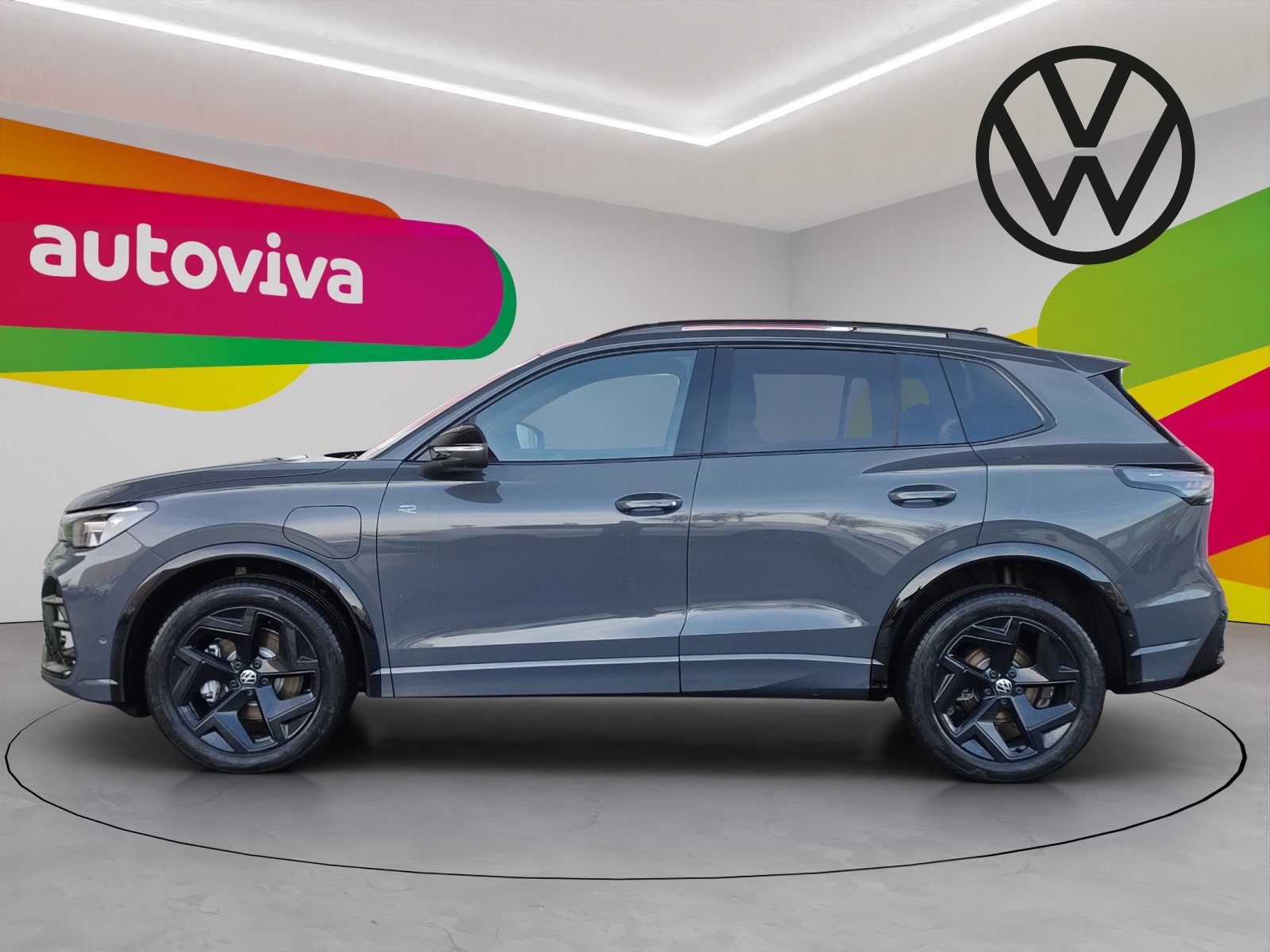 VW Tiguan R-Line, Voll-Hybrid Benzin/Elektro, Occasion / Gebraucht, Automatik - 2