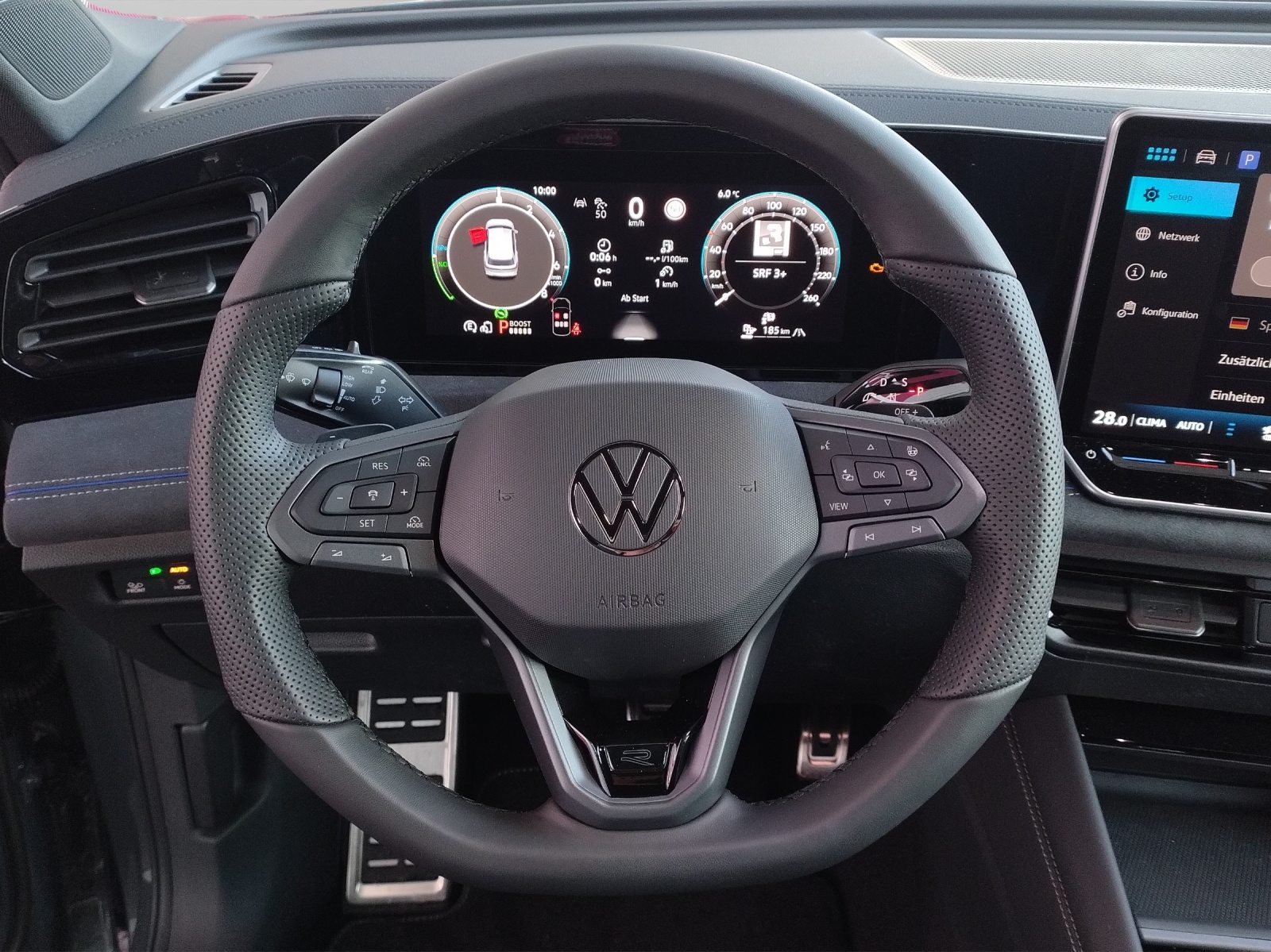 VW Tiguan R-Line, Voll-Hybrid Benzin/Elektro, Occasion / Gebraucht, Automatik - 6