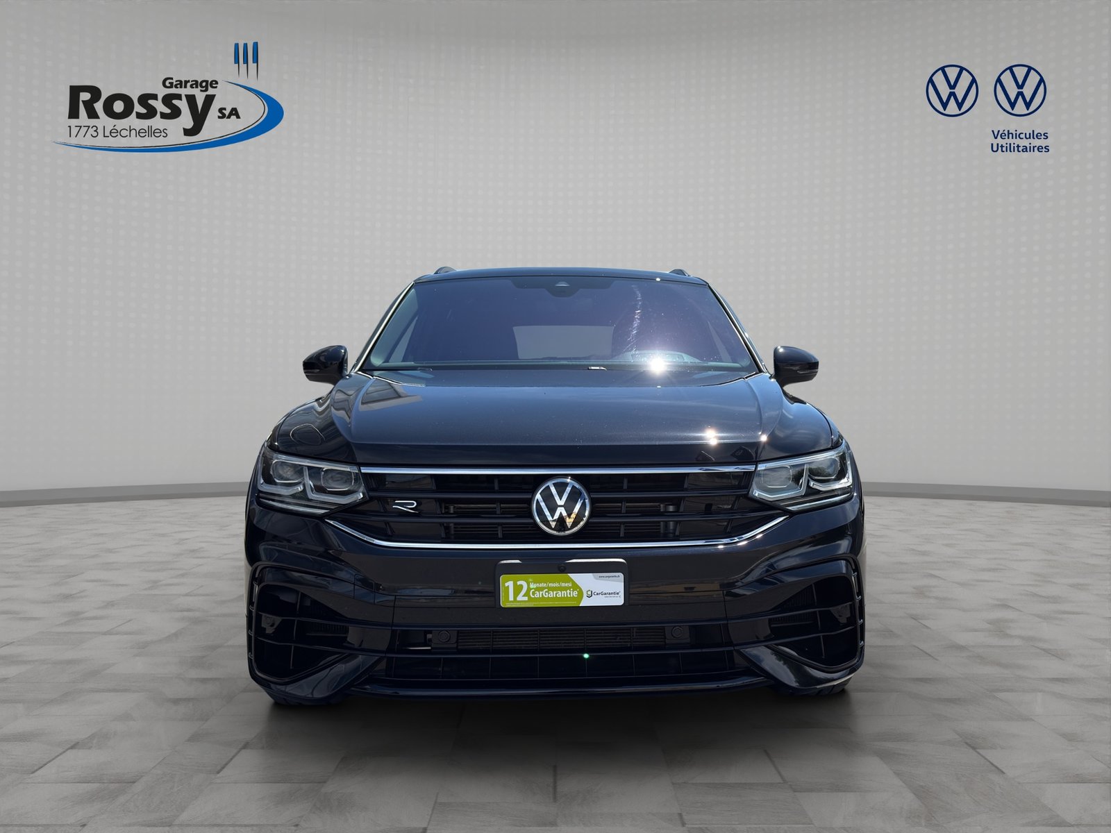 VW Tiguan 2.0TSI R 4Motion DSG, Benzin, Occasion / Gebraucht, Automatik - 2