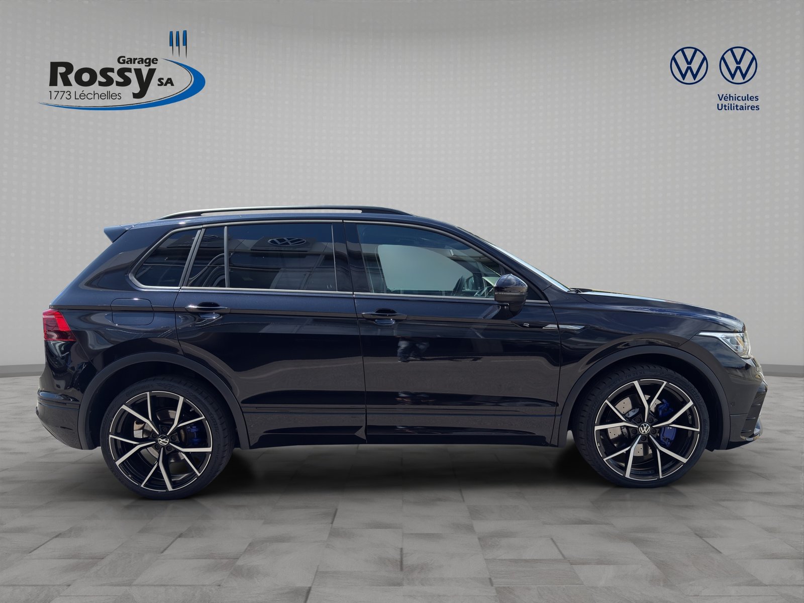 VW Tiguan 2.0TSI R 4Motion DSG, Benzin, Occasion / Gebraucht, Automatik - 7
