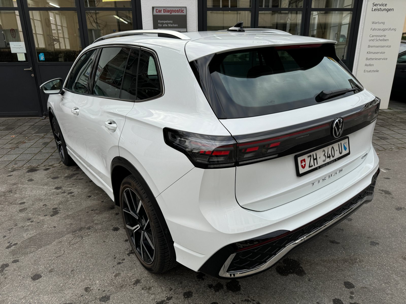 VW Tiguan 2.0 TSI DSG R-Line 4Motion, Benzina, Occasioni / Usate, Automatico - 6