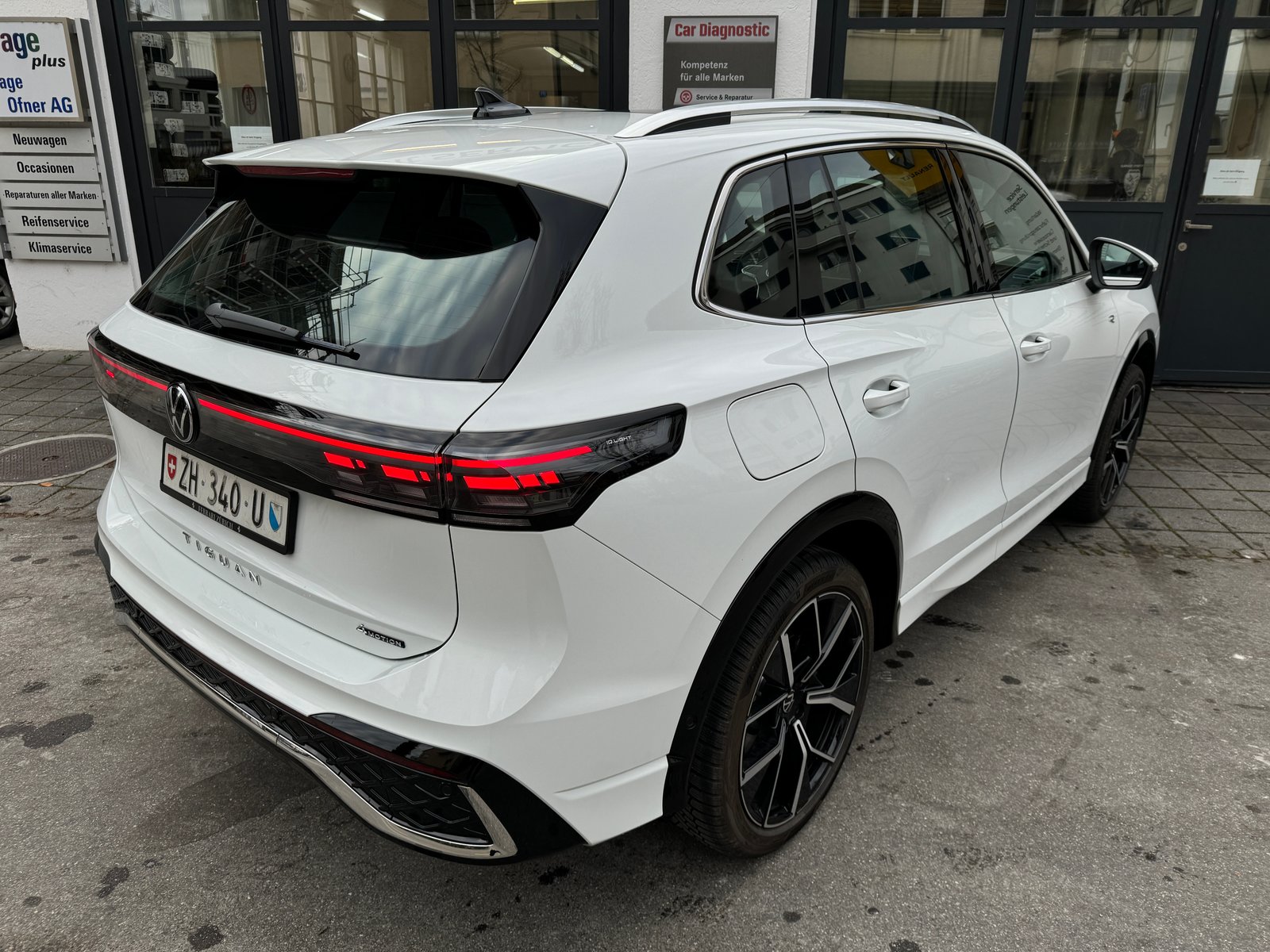 VW Tiguan 2.0 TSI DSG R-Line 4Motion, Benzina, Occasioni / Usate, Automatico - 7