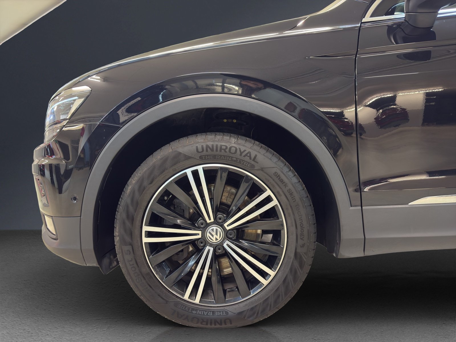 VW Tiguan 2.0TSI High 4M, Benzina, Occasioni / Usate, Automatico - 6