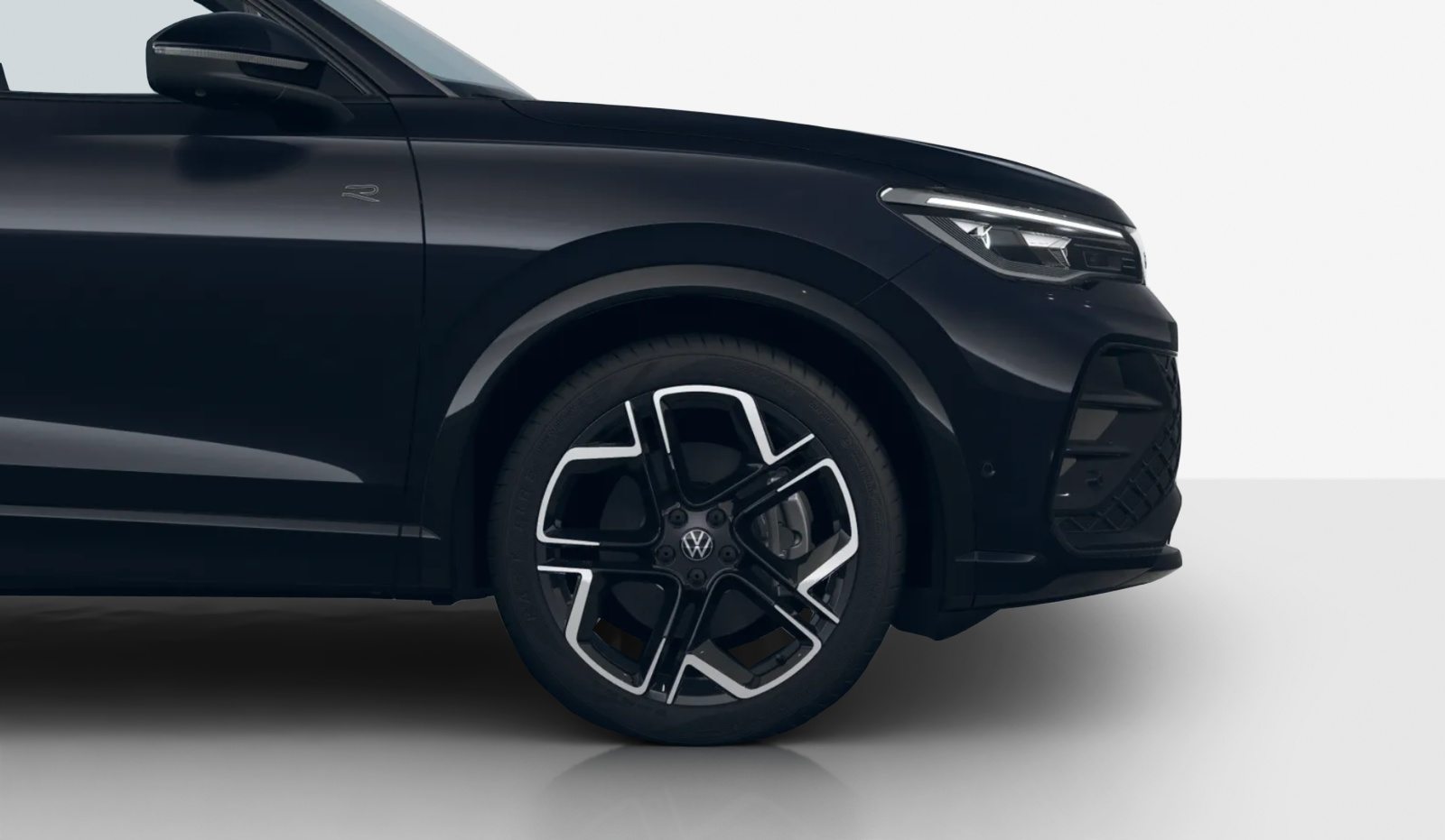 VW Tiguan R-Line, Benzin, Occasion / Gebraucht, Automatik - 4