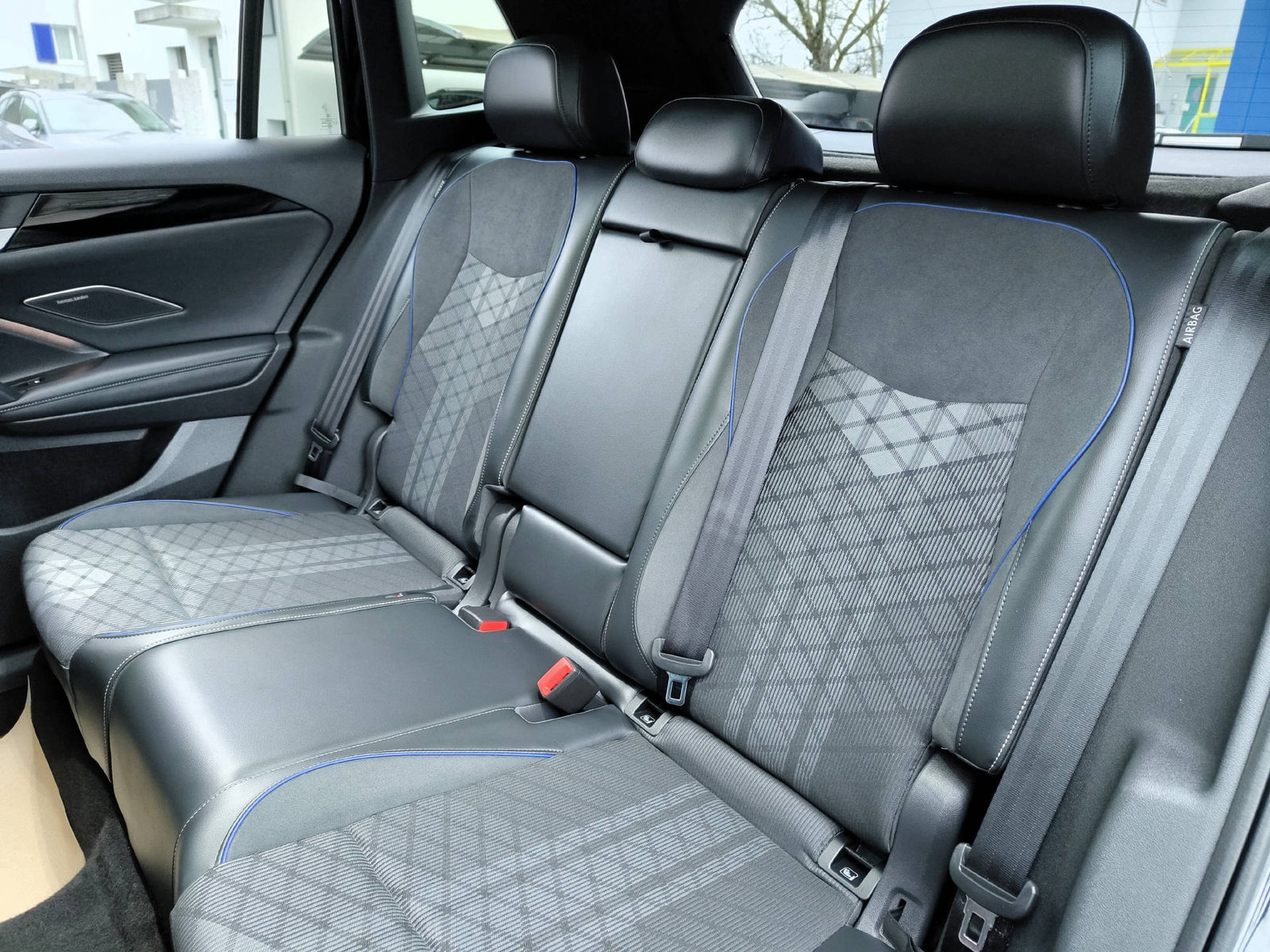 VW Tiguan 2.0 TDI SCR R-Line DSG 4motion, Diesel, Occasion / Utilisé, Automatique - 7