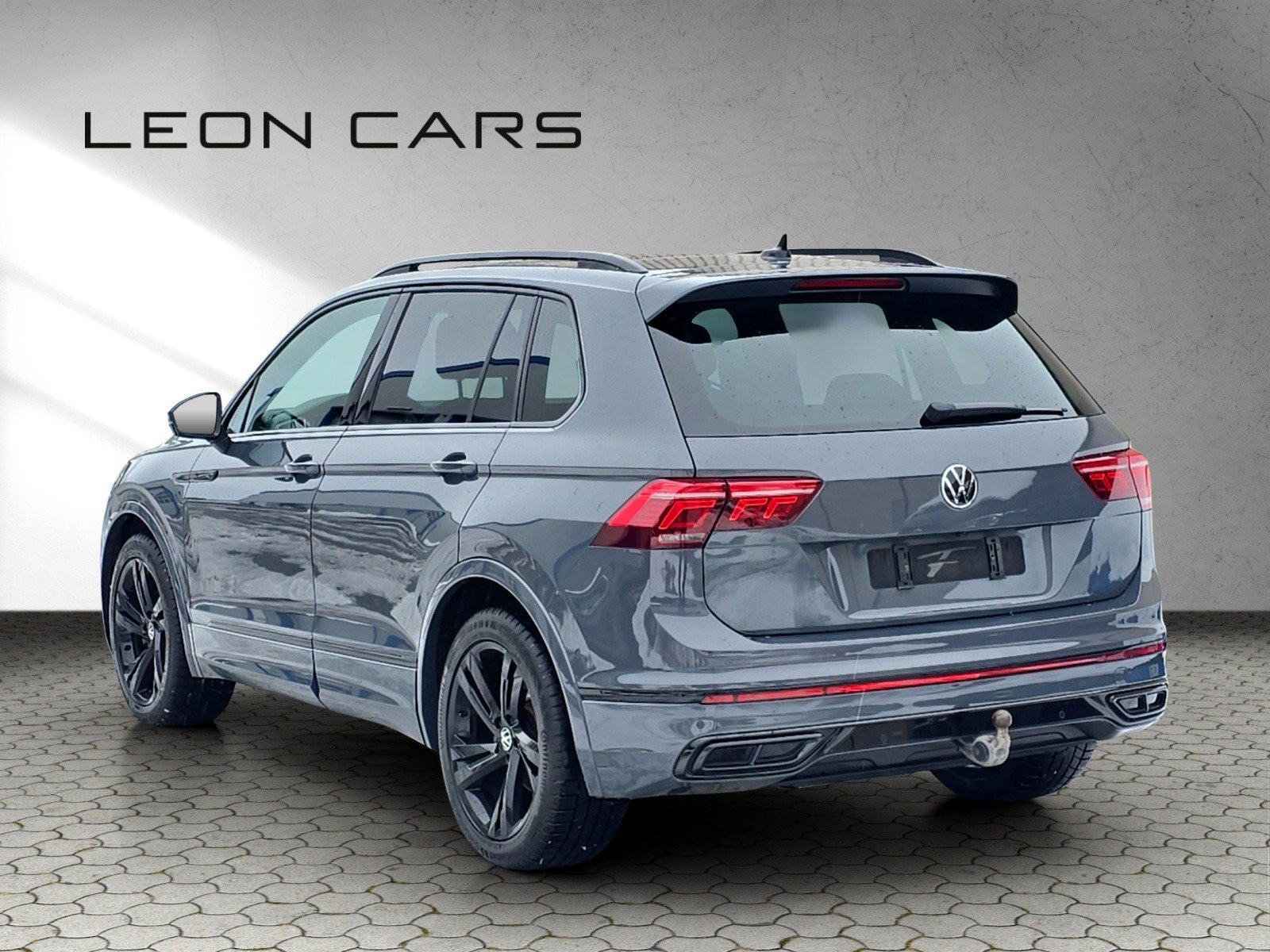 VW Tiguan 2.0 TDI SCR R-Line 4Motion DSG mit AHK, Diesel, Occasioni / Usate, Automatico - 2