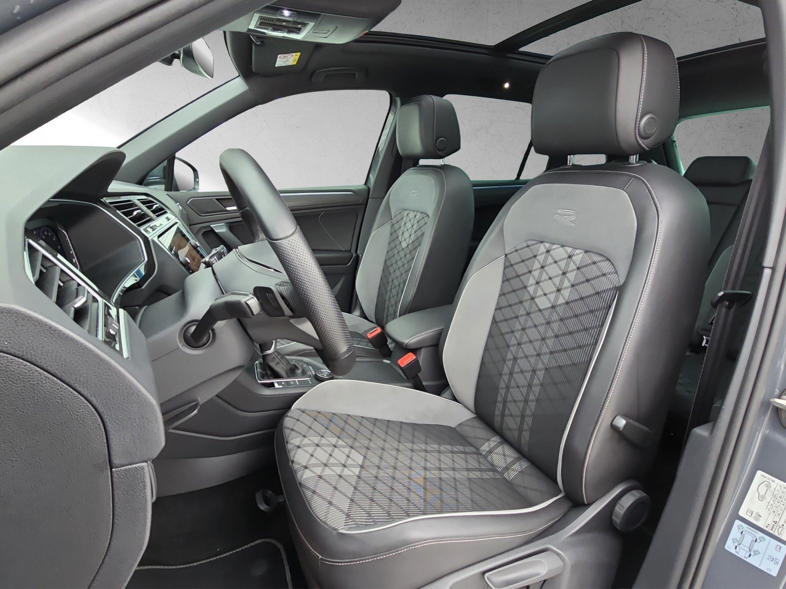 VW Tiguan 2.0 TDI SCR R-Line 4Motion DSG mit AHK, Diesel, Occasioni / Usate, Automatico - 7