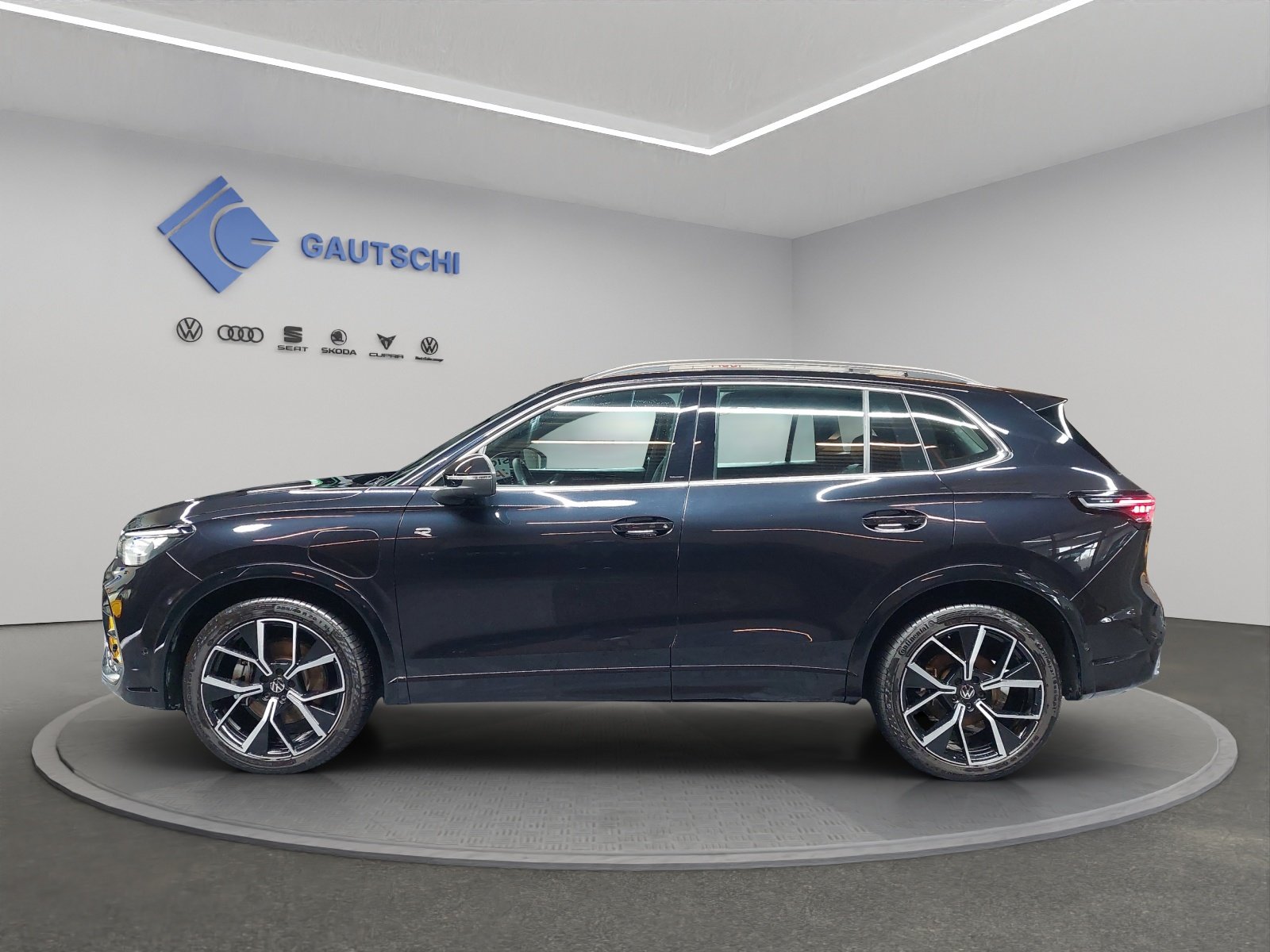 VW Tiguan 1.5 TSI evo2 eHybrid R-Line DSG, Plug-in-Hybrid Benzin/Elektro, Occasion / Gebraucht, Automatik - 2