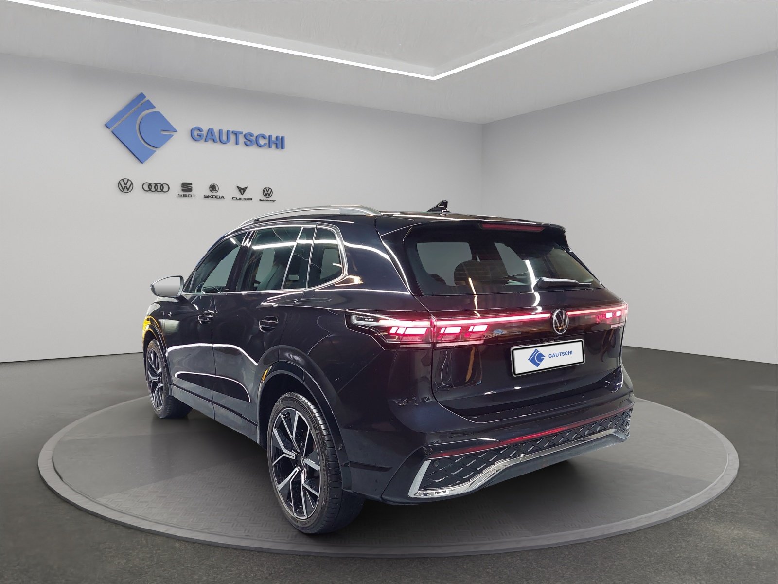 VW Tiguan 1.5 TSI evo2 eHybrid R-Line DSG, Plug-in-Hybrid Benzin/Elektro, Occasion / Gebraucht, Automatik - 3