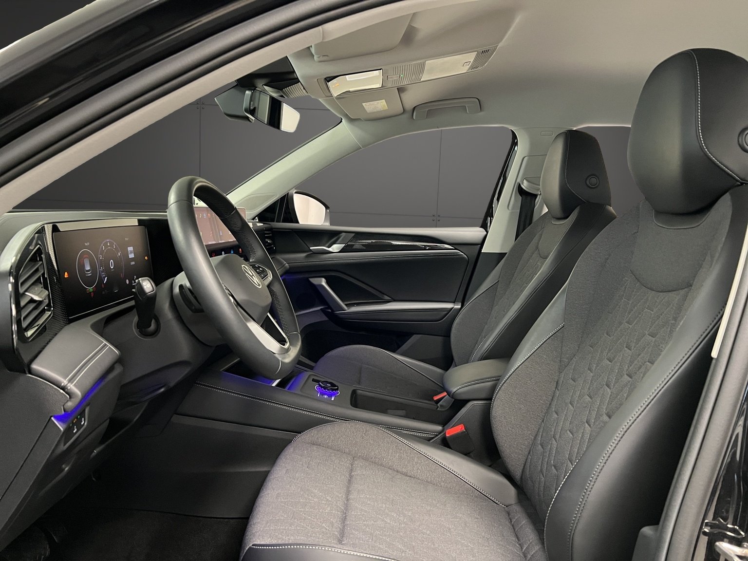 VW Tiguan 1.5 TSI evo2 mHEV Life DSG, Mild-Hybrid Petrol/Electric, Second hand / Used, Automatic - 5