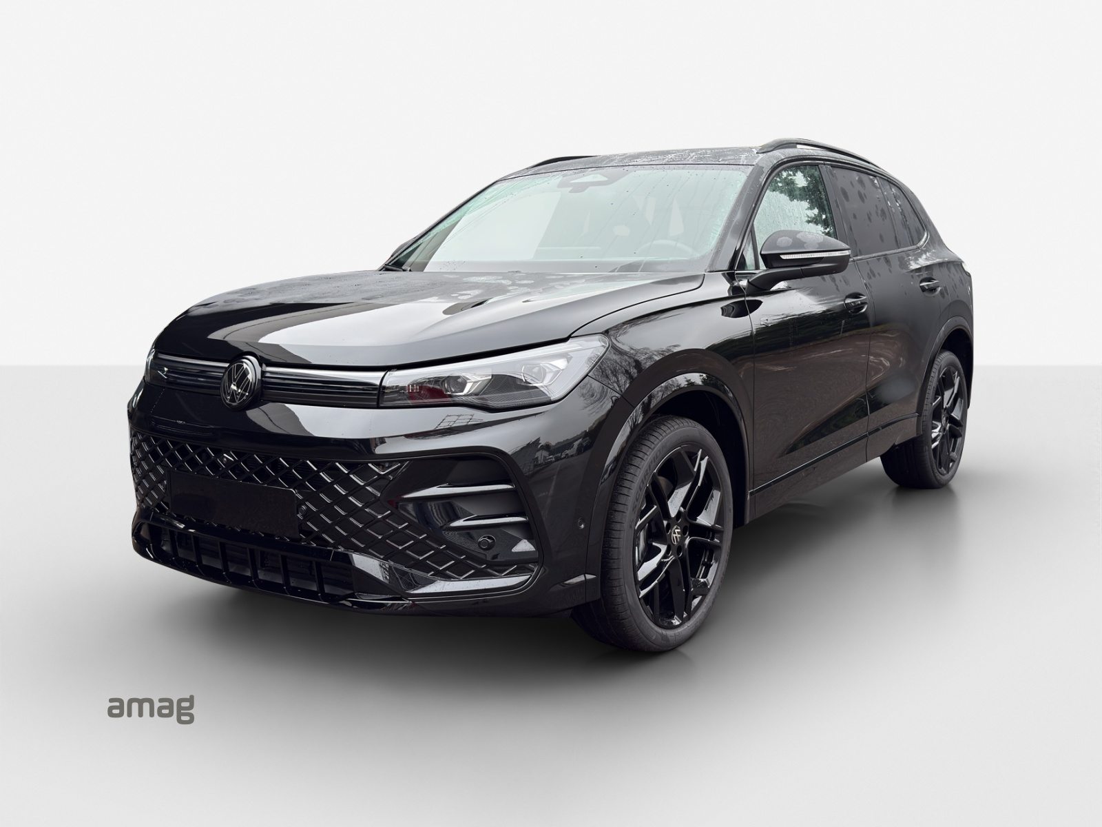VW Tiguan R-Line