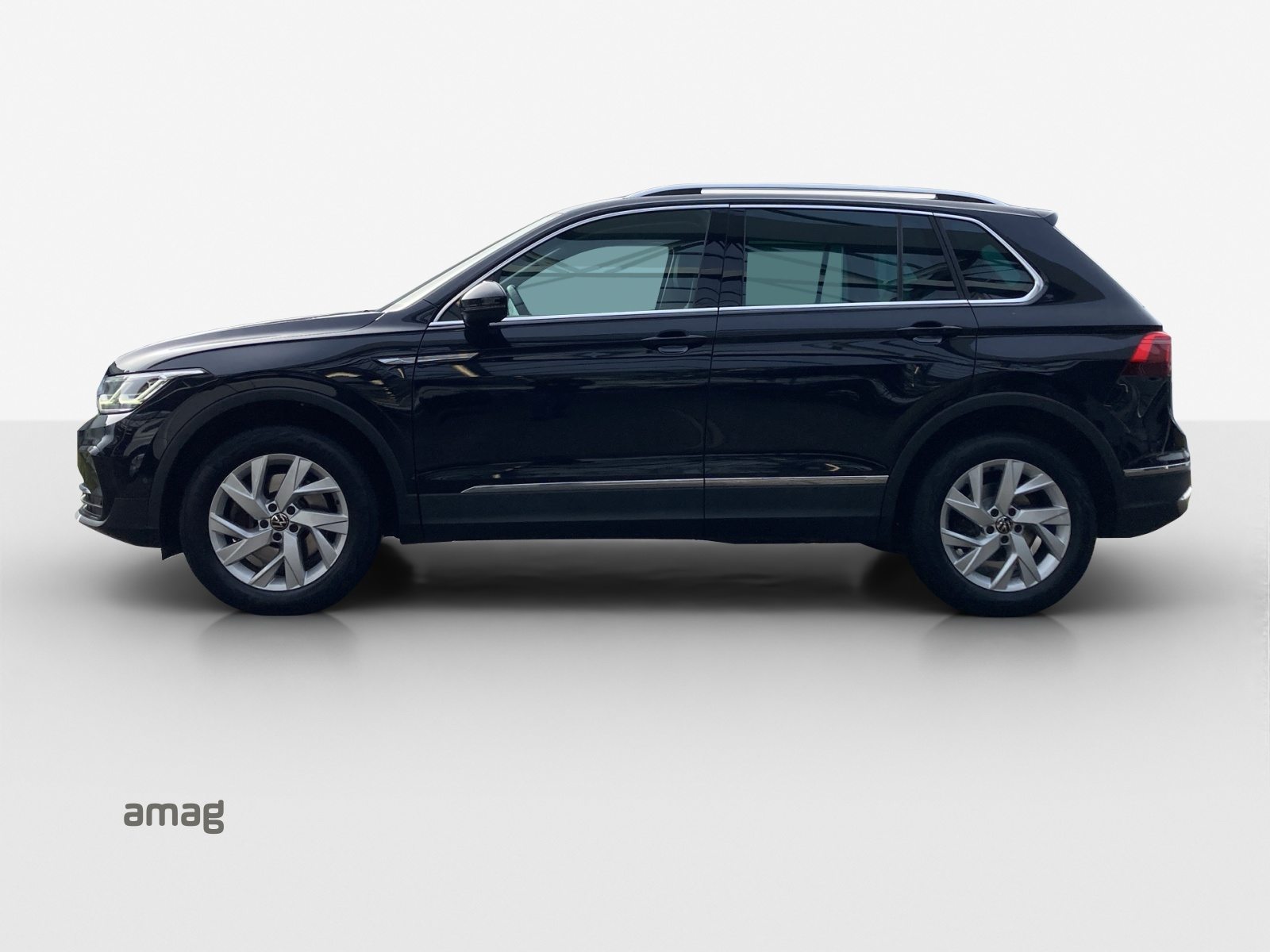 VW Tiguan Elegance, Diesel, Second hand / Used, Automatic - 2