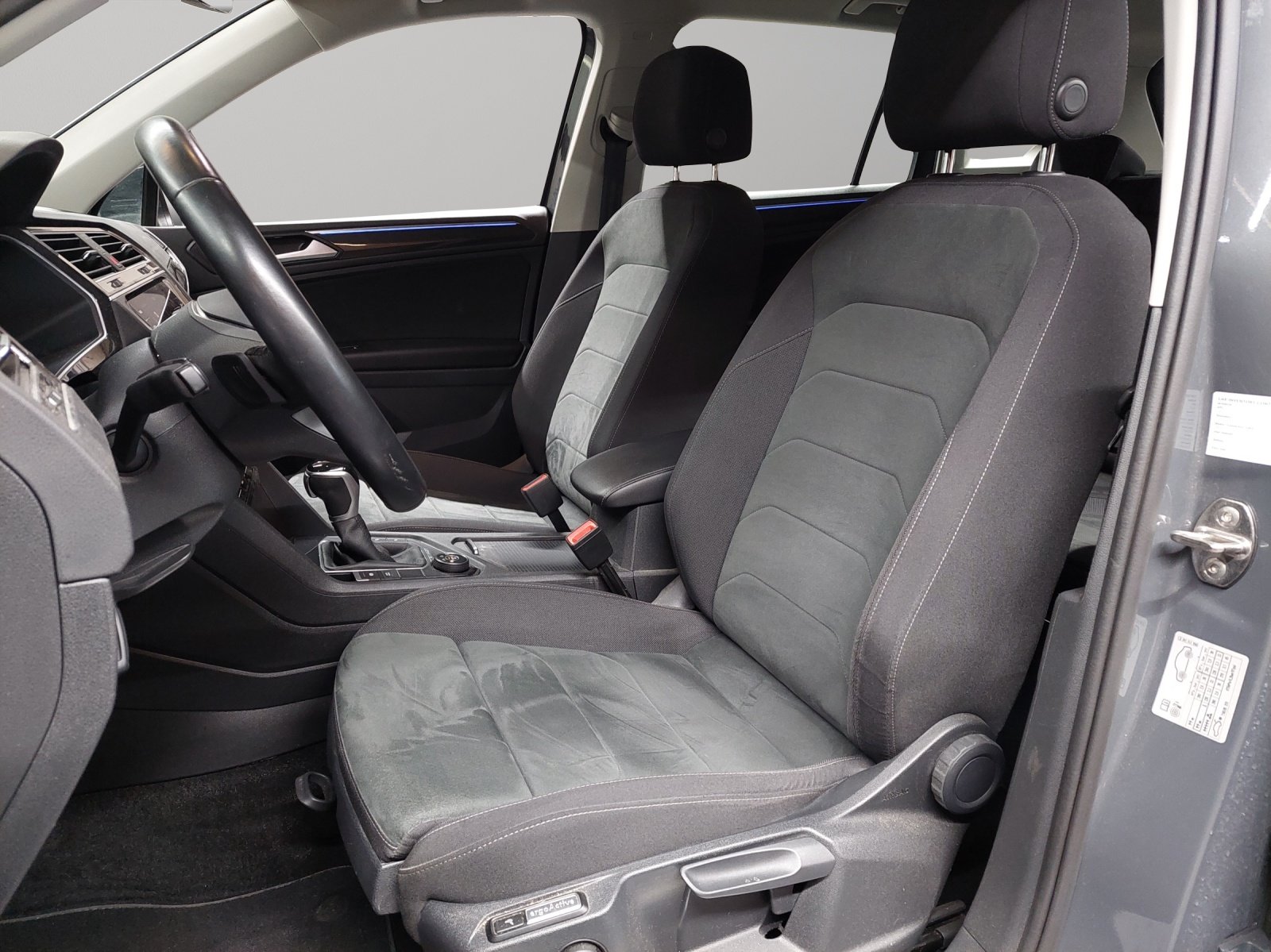 VW Tiguan 2.0 TDI SCR Elegance 4Motion DSG, Diesel, Occasion / Gebraucht, Automatik - 6