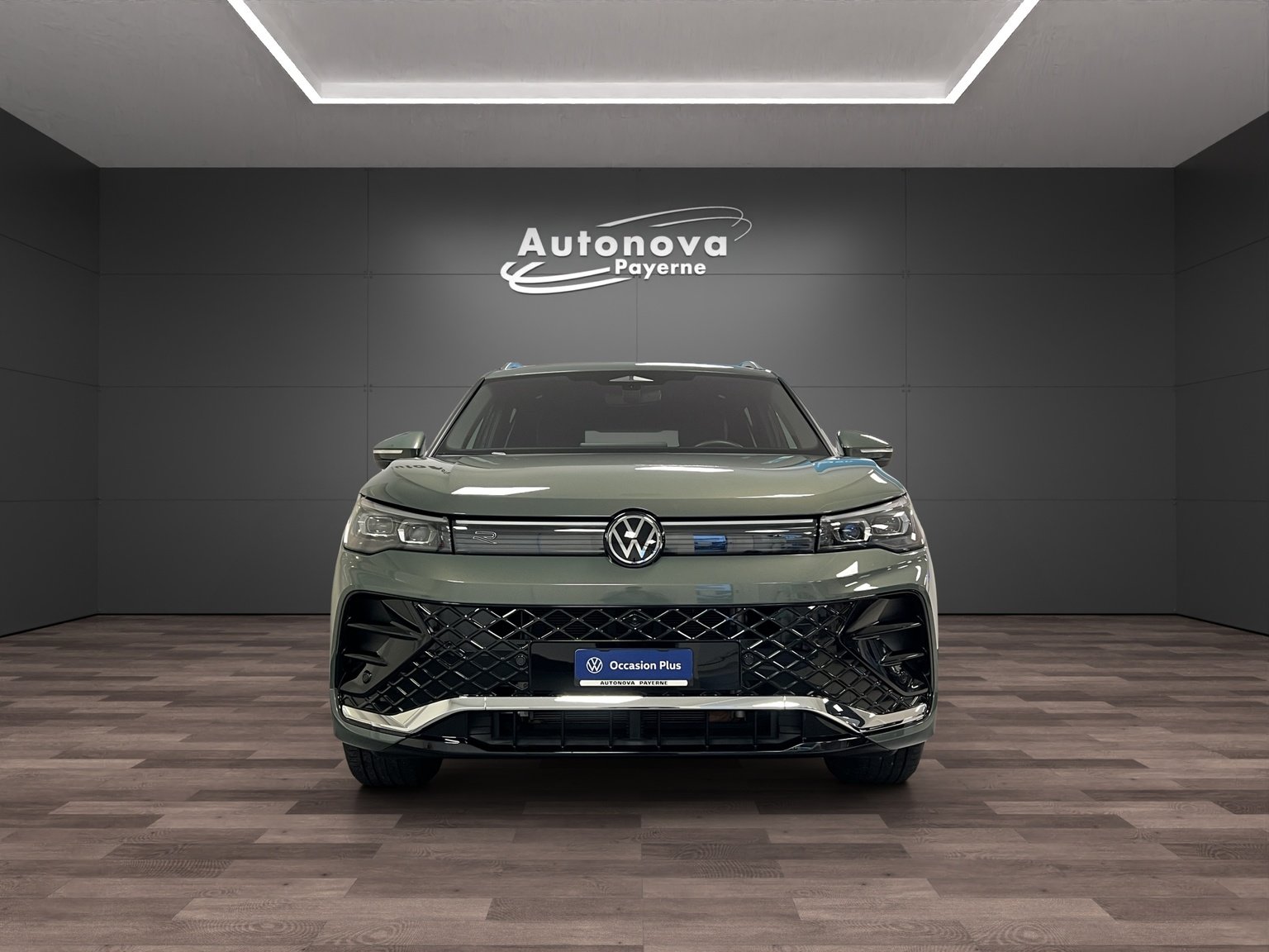 VW Tiguan 1.5 TSI evo2 eHybrid R-Line DSG, Plug-in-Hybrid Benzina/Elettrica, Occasioni / Usate, Automatico - 2