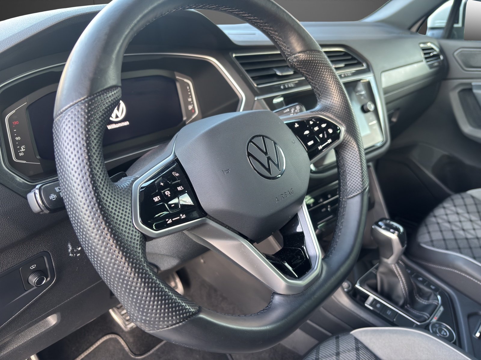 VW Tiguan 2.0TSI R-Line 4Motion DSG, Essence, Occasion / Utilisé, Automatique - 5
