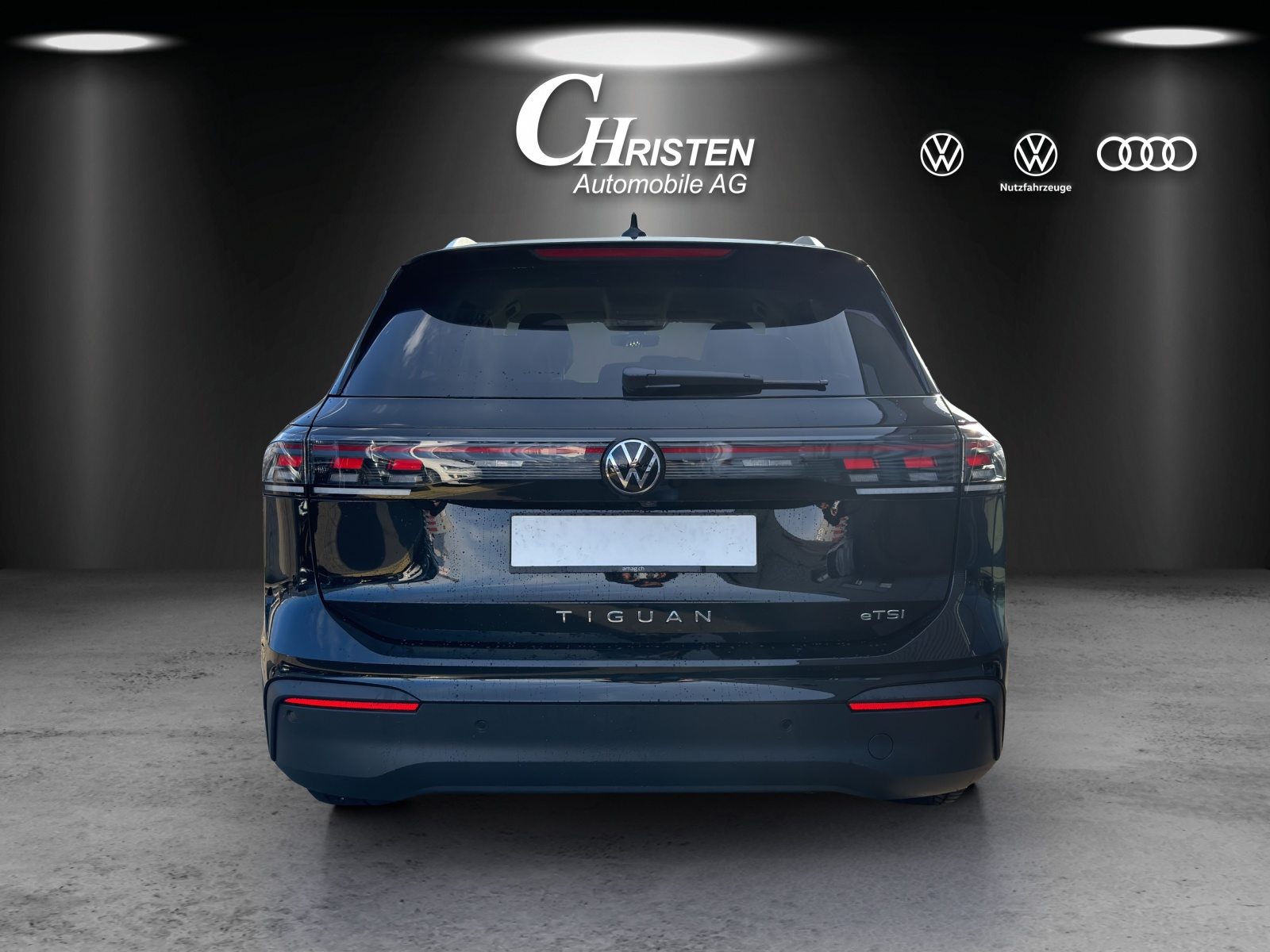 VW Tiguan UNITED, Petrol, Second hand / Used, Automatic - 5