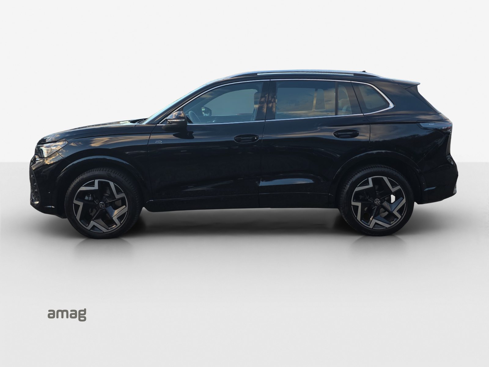 VW Tiguan R-Line, Diesel, Second hand / Used, Automatic - 2