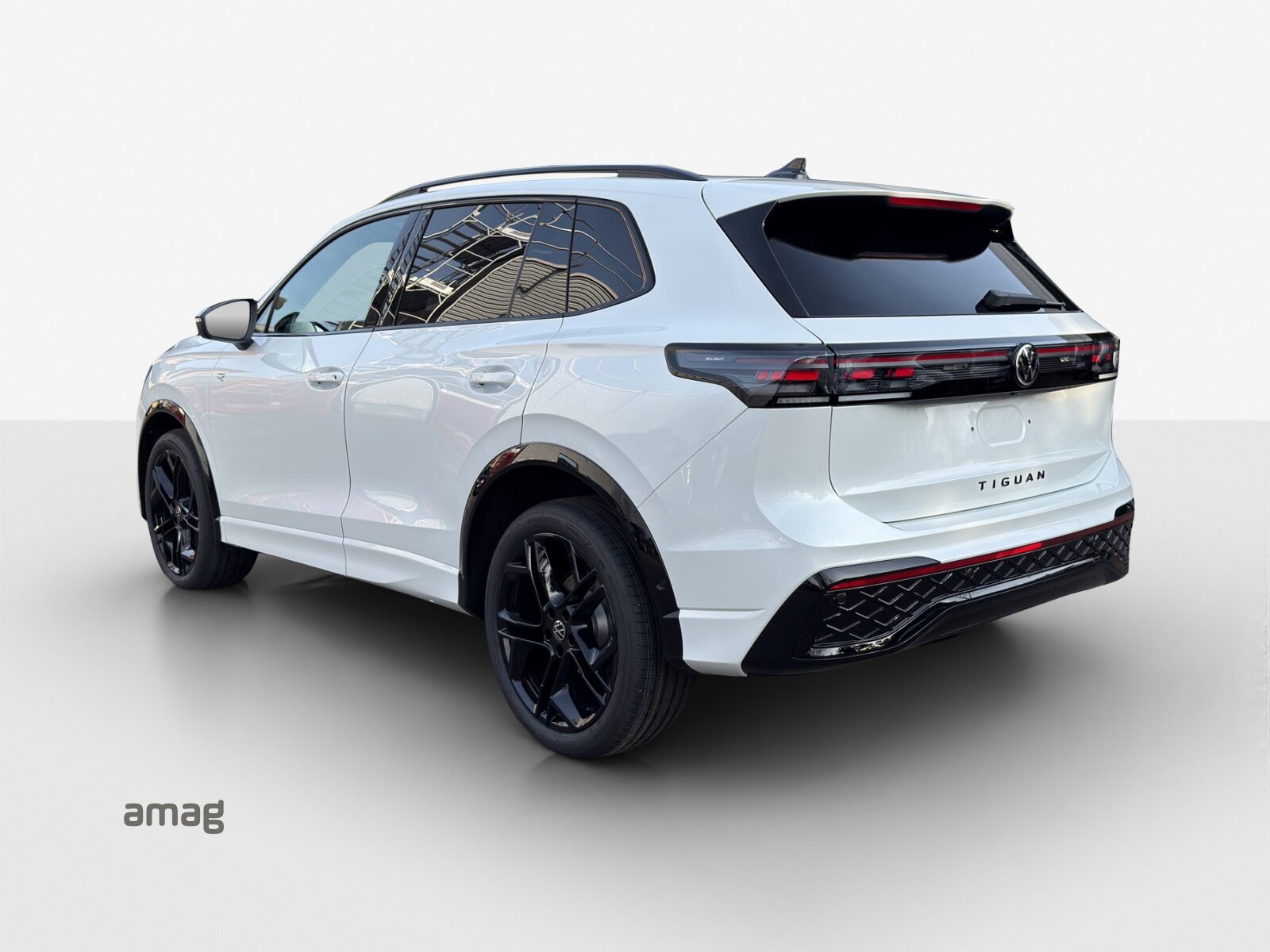 VW Tiguan R-Line, Benzina, Occasioni / Usate, Automatico - 3