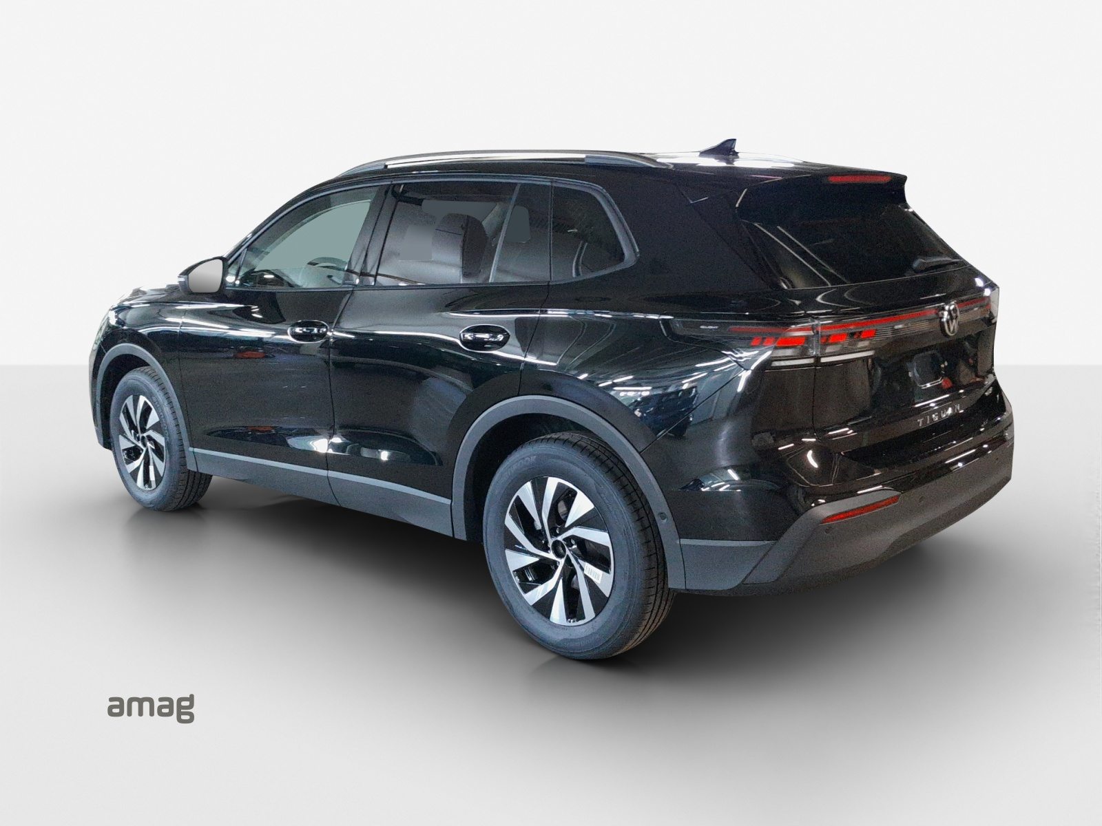 VW Tiguan UNITED, Essence, Occasion / Utilisé, Automatique - 3