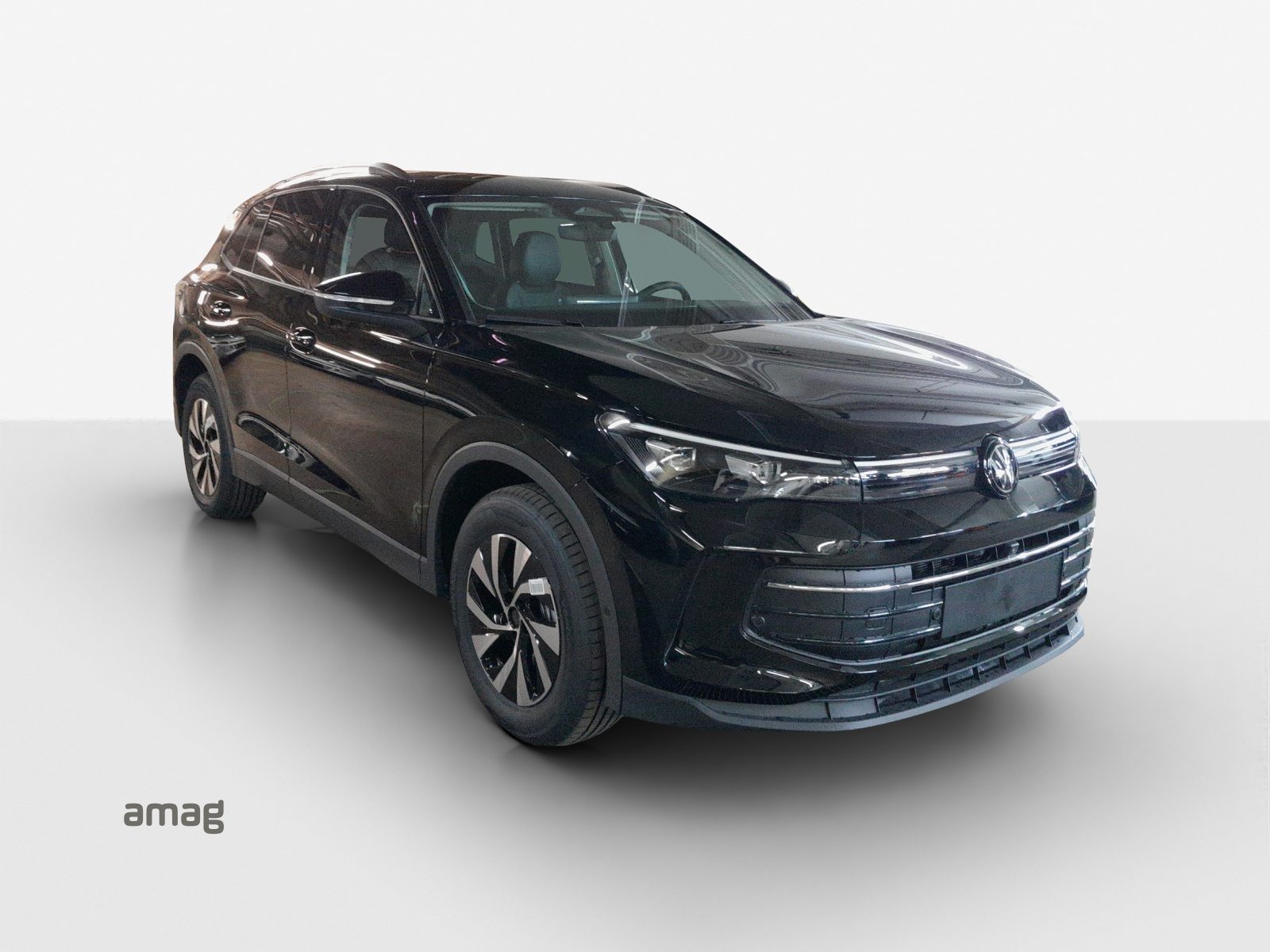 VW Tiguan UNITED, Essence, Occasion / Utilisé, Automatique - 6
