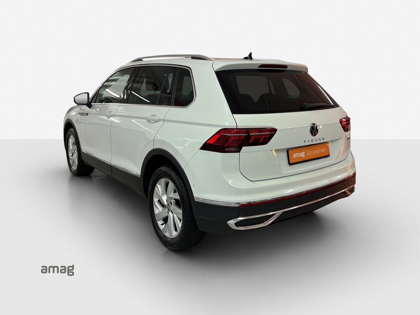 VW Tiguan Elegance, Diesel, Second hand / Used, Automatic - 3