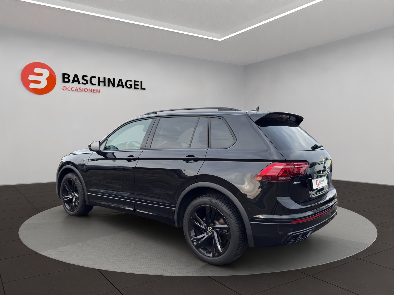 VW Tiguan 2.0TSI R-Line 4Motion DSG, Essence, Occasion / Utilisé, Automatique - 3
