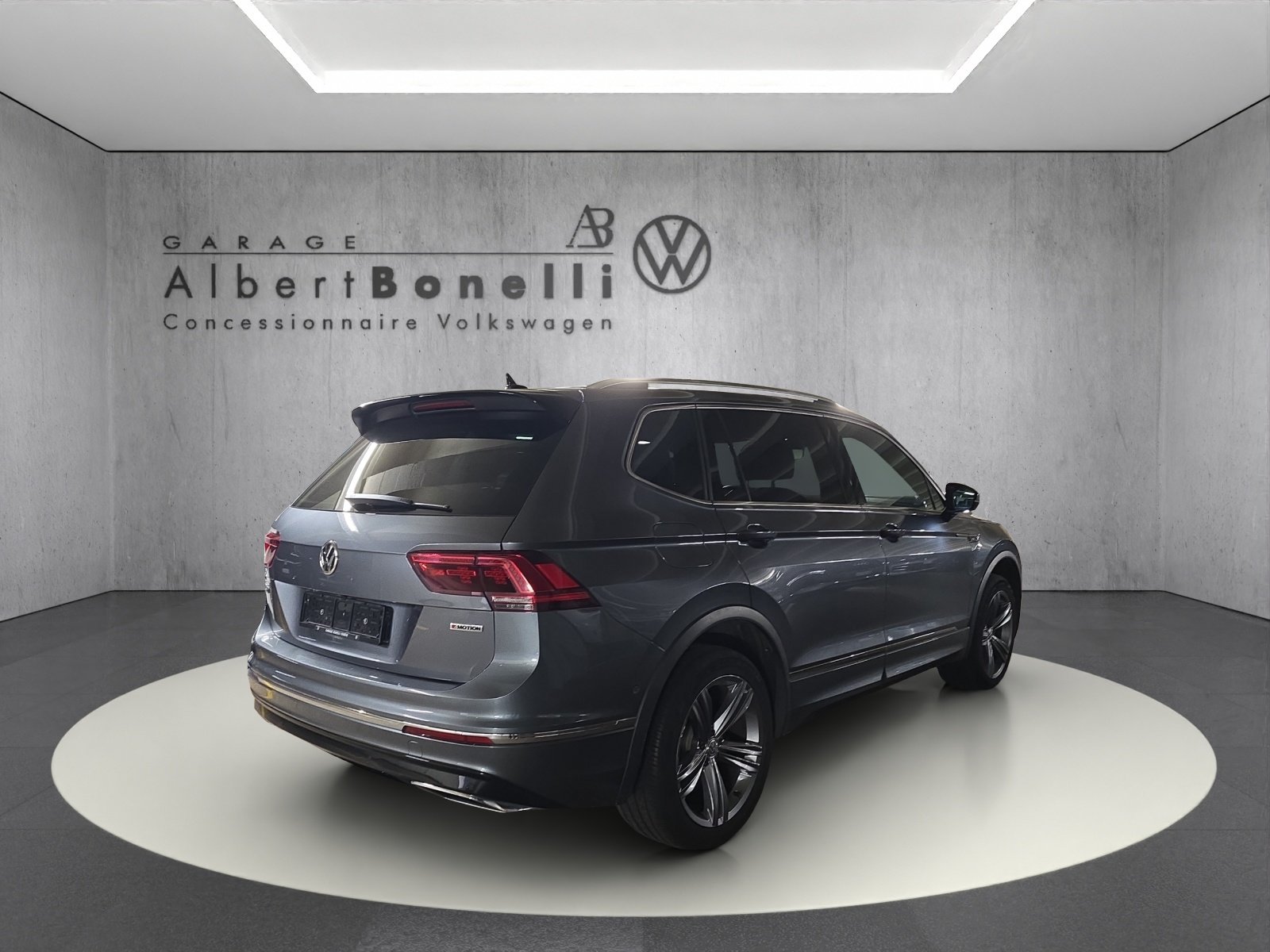 VW Tiguan Allspace 2.0TSI Highline 4Motion DSG, Benzin, Occasion / Gebraucht, Automatik - 2