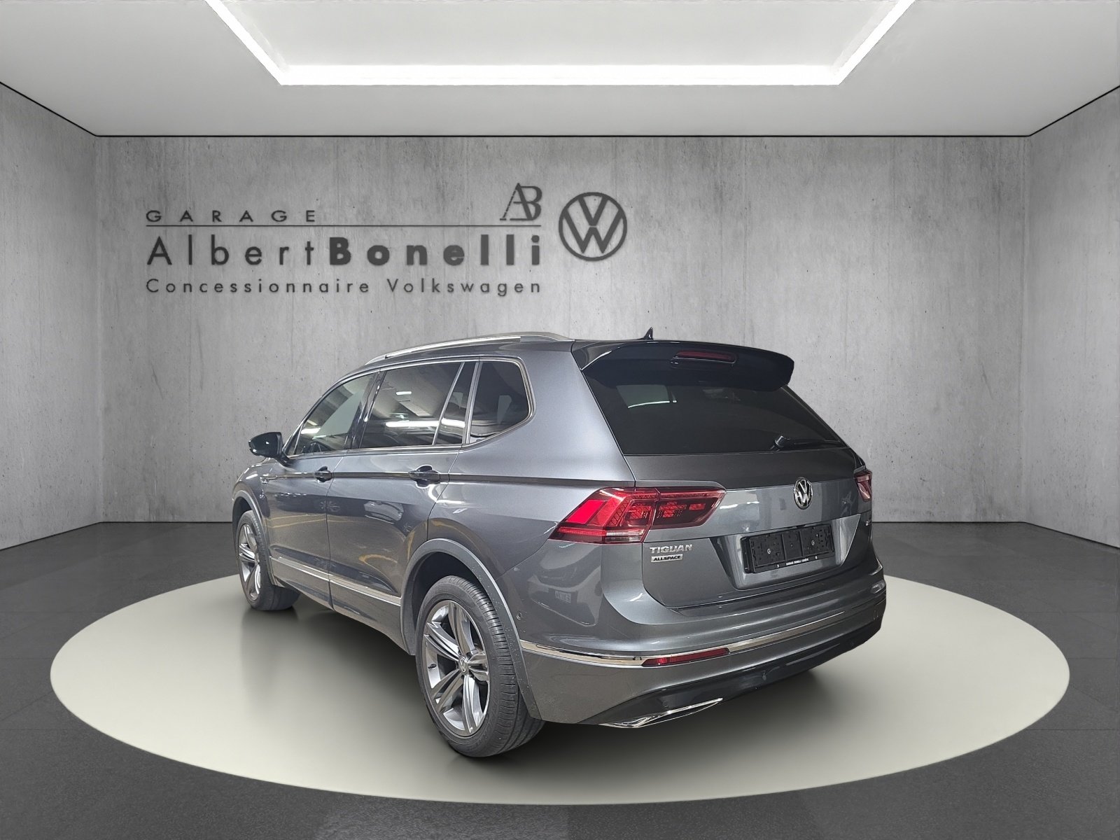VW Tiguan Allspace 2.0TSI Highline 4Motion DSG, Benzin, Occasion / Gebraucht, Automatik - 4
