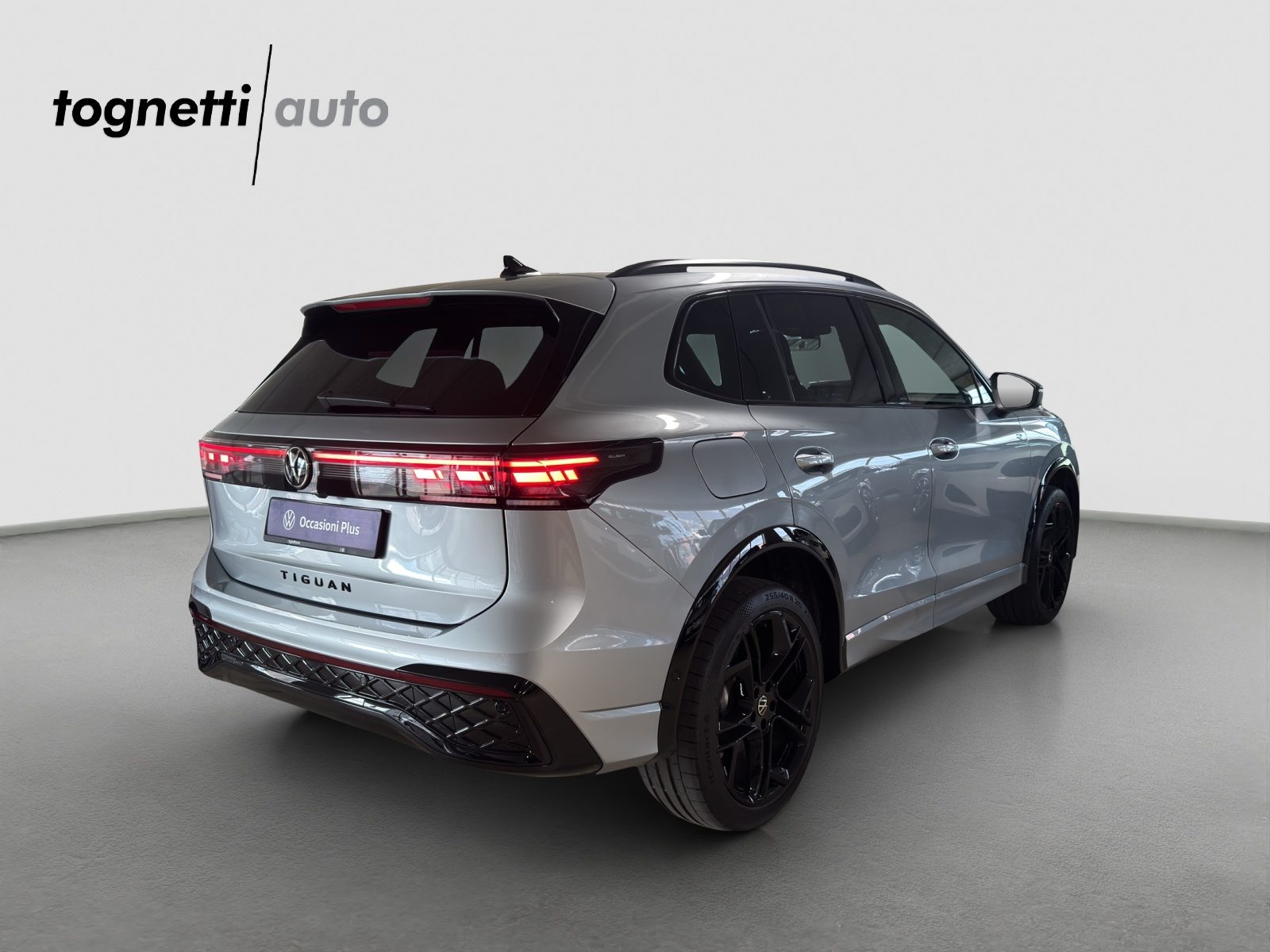VW Tiguan R-Line, Benzin, Occasion / Gebraucht, Automatik - 4