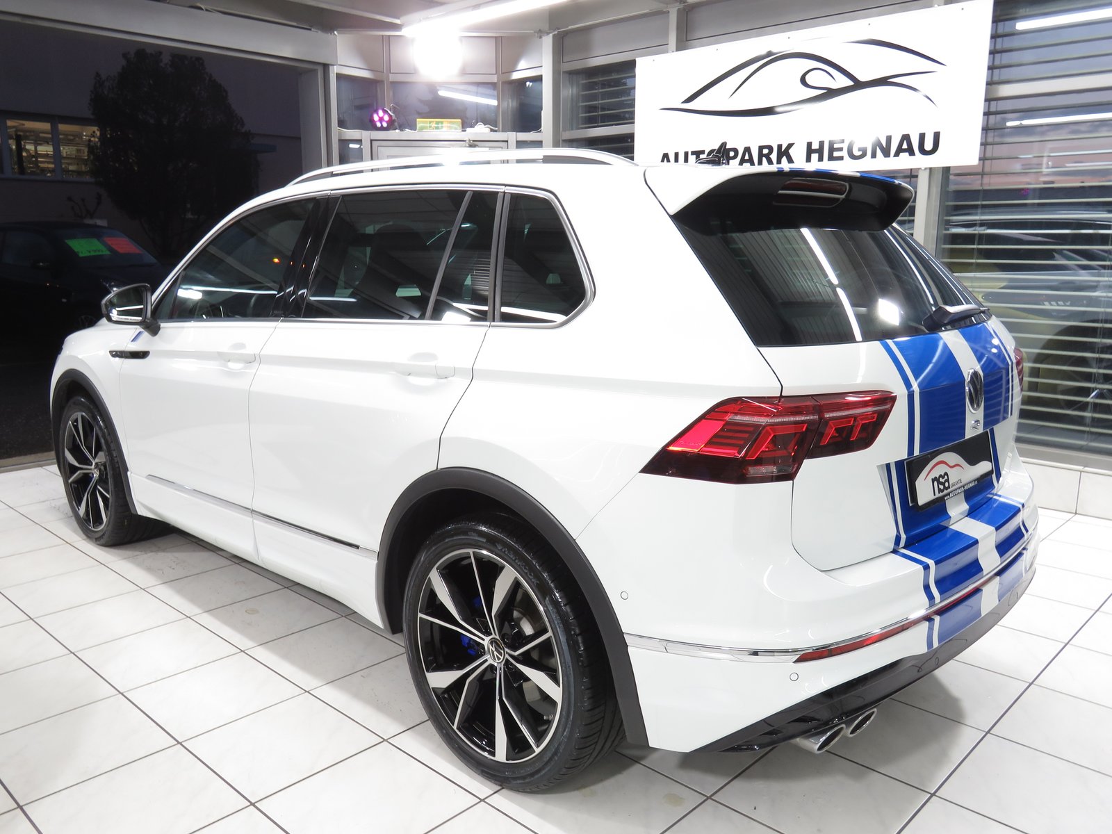 VW Tiguan 2.0 TSI R 4-Motion DSG, Benzin, Occasion / Gebraucht, Automatik - 6