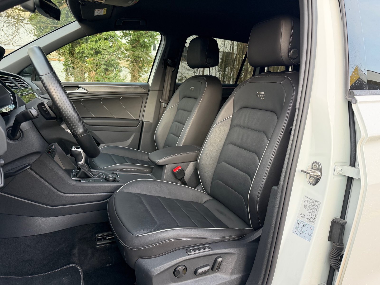 VW Tiguan 2.0 TDI SCR R-Line 4Motion DSG, Diesel, Occasion / Utilisé, Automatique - 5
