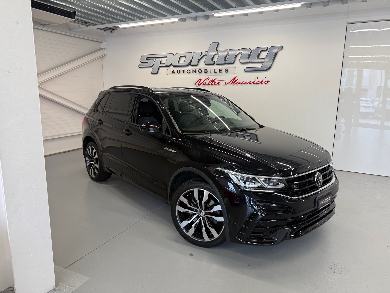 VW Tiguan 2.0 TDI SCR R-Line 4Motion DSG, Diesel, Occasion / Utilisé, Automatique - 2