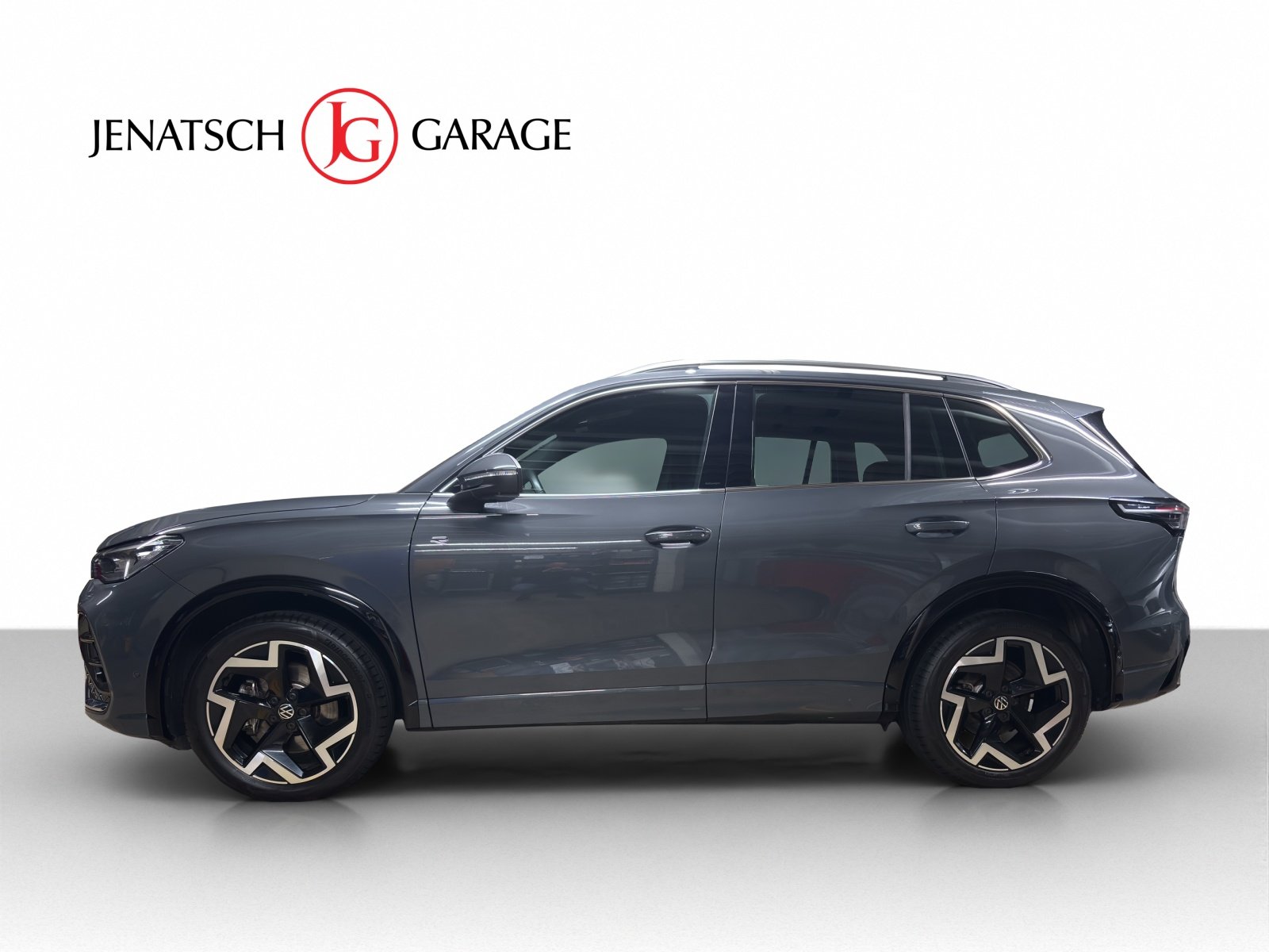VW Tiguan 2.0 TDI SCR R-Line DSG 4motion, Diesel, Second hand / Used, Automatic - 2