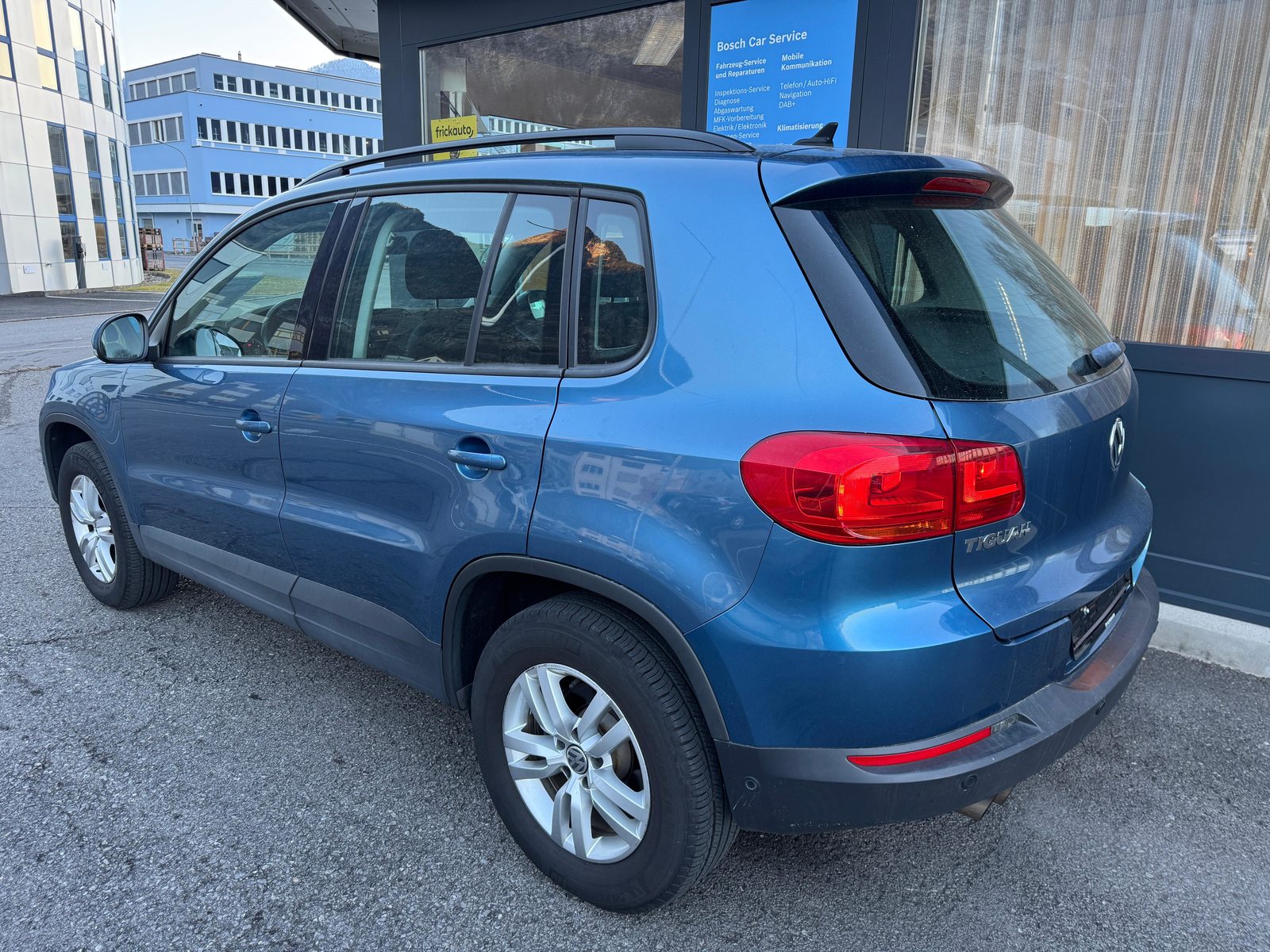 VW Tiguan 2.0 TSI 180 Track & Field DSG, Essence, Occasion / Utilisé, Automatique - 5