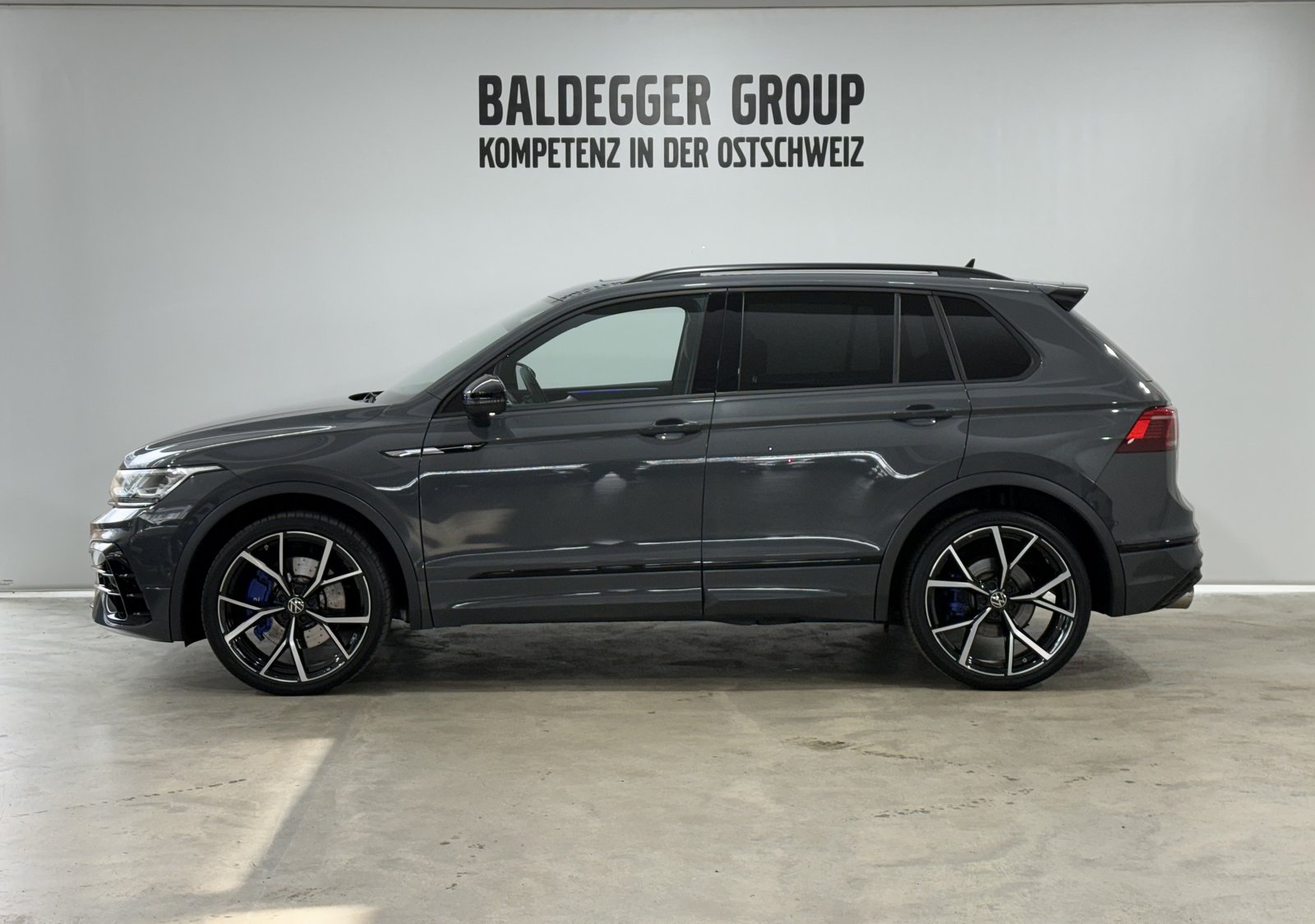 VW Tiguan 2.0 TSI R DSG, Benzina, Occasioni / Usate, Automatico - 2