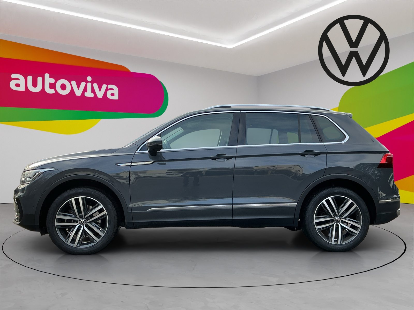 VW Tiguan Elegance, Diesel, Second hand / Used, Automatic - 2