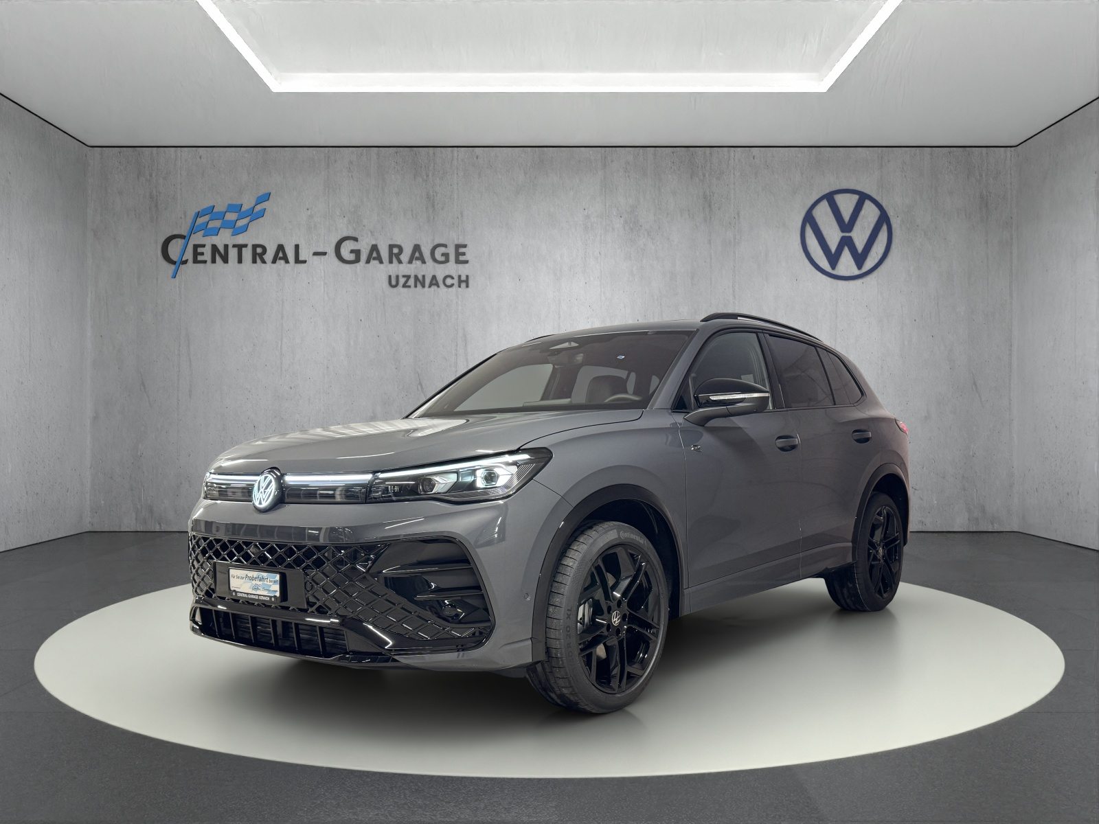 VW Tiguan R-Line UNITED, Petrol, Second hand / Used, Automatic
