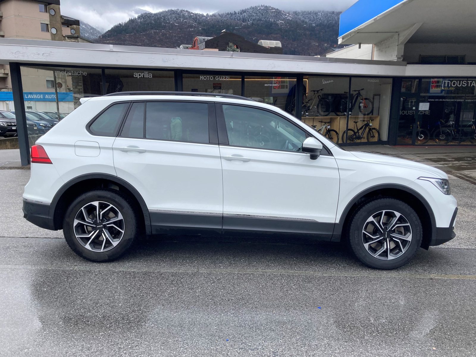 VW Tiguan 2.0 TSI Life DSG, Essence, Occasion / Utilisé, Automatique - 4